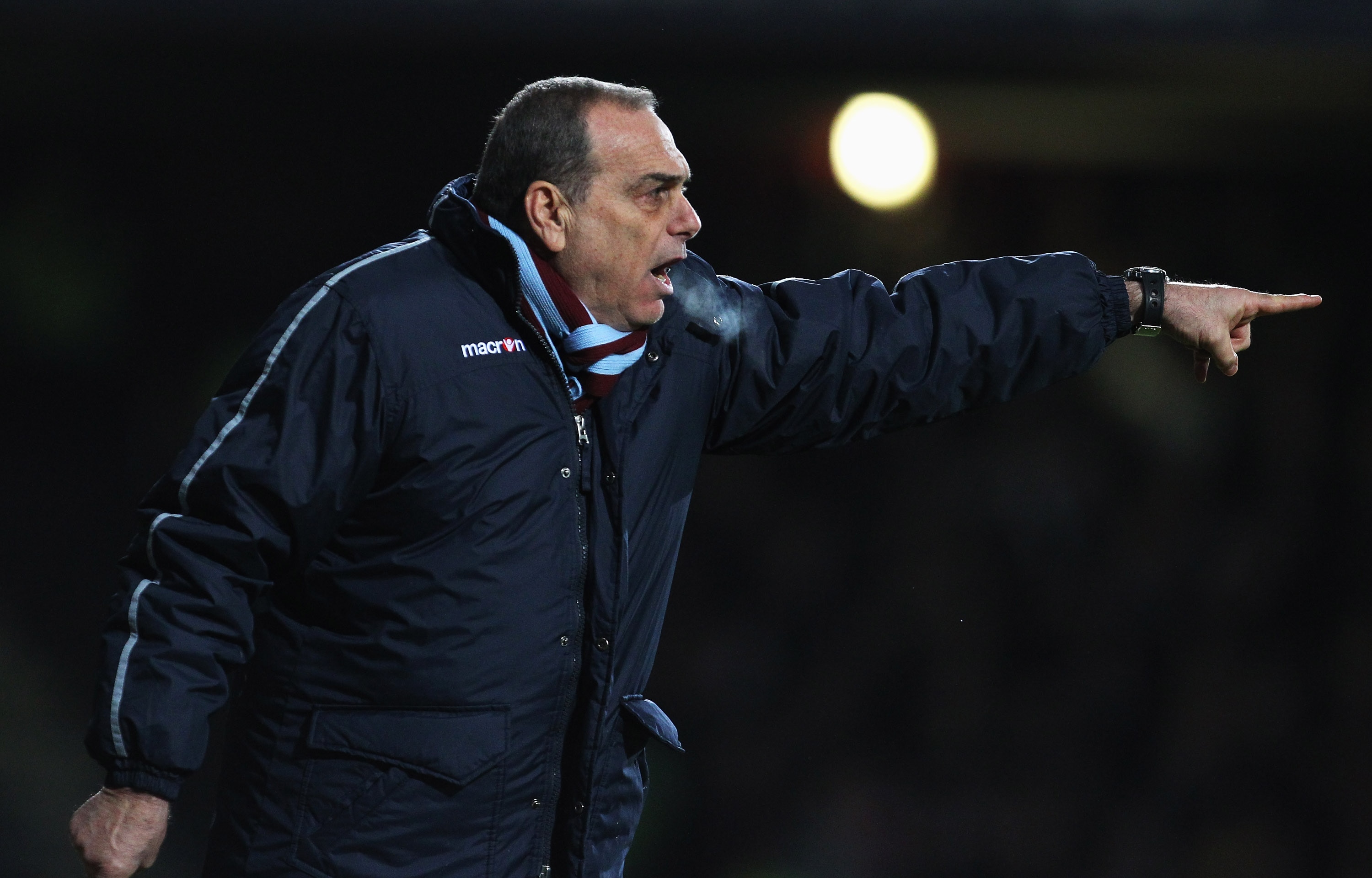 LONDON, ENGLAND - JANUARY 15:  Avram Grant manager of West Ham United gives instructions during the Barclays Premier League match between West Ham United and Arsenal at the Boleyn Ground on January 15, 2011 in London, England.  (Photo by Clive Rose/Getty