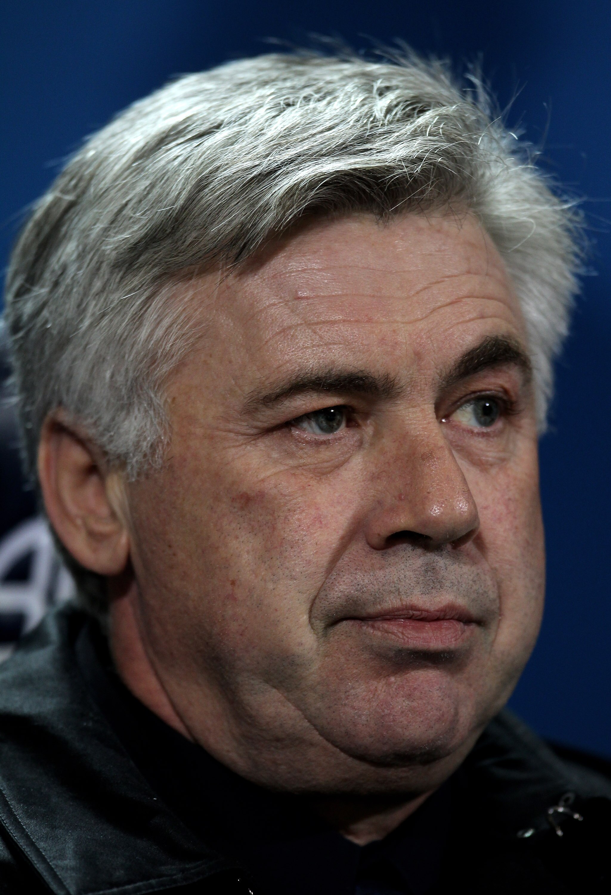BOLTON, ENGLAND - JANUARY 24:  Chelsea Manager Carlo Ancelotti looks on prior to the Barclays Premier League match between Bolton Wanderers and Chelsea at the Reebok Stadium on January 24, 2011 in Bolton, England. (Photo by Alex Livesey/Getty Images)