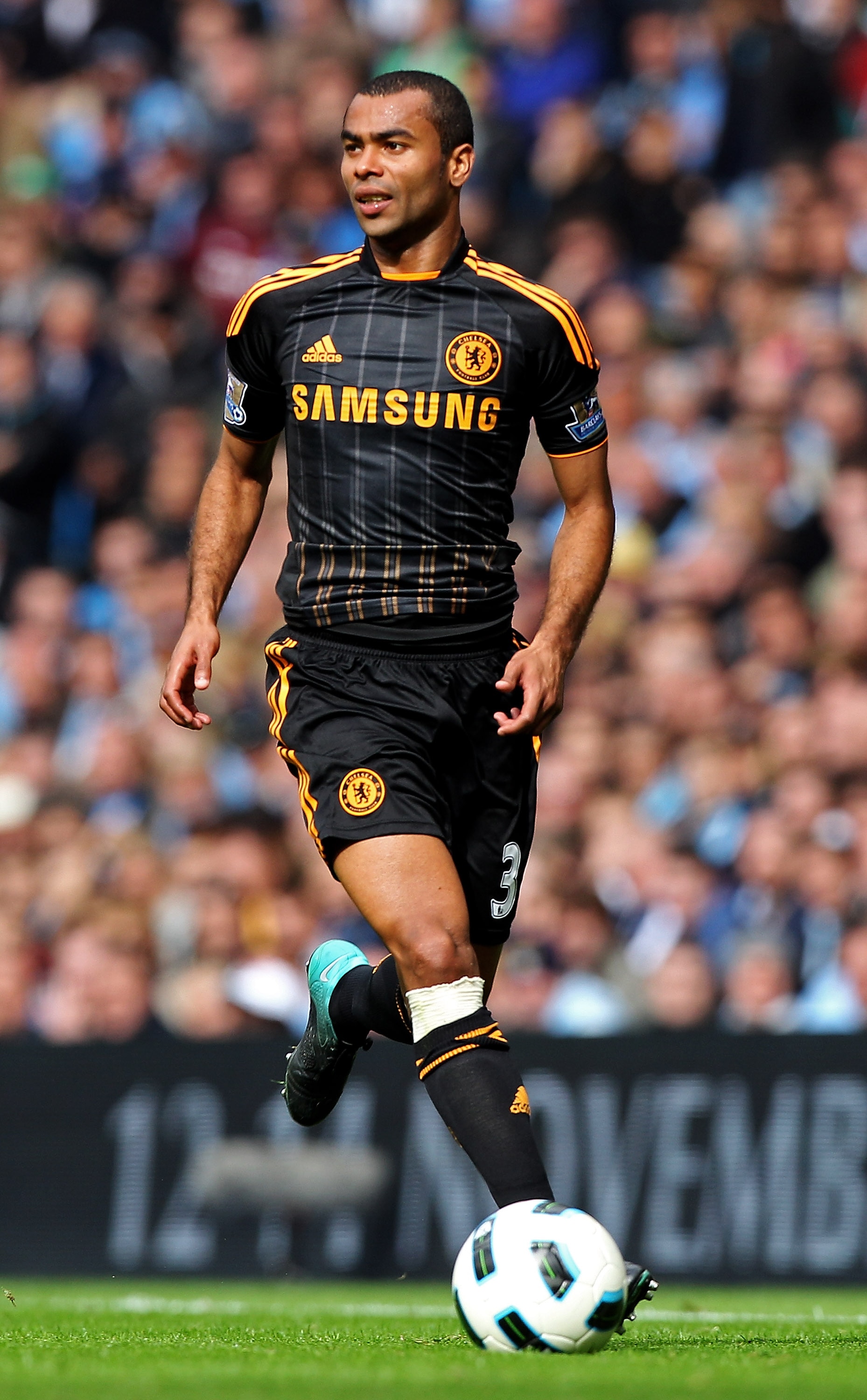 MANCHESTER, ENGLAND - SEPTEMBER 25:  Ashley Cole of Chelsea in action during the Barclays Premier League match between Manchester City and Chelsea at the City of Manchester Stadium on September 25, 2010 in Manchester, England.  (Photo by Michael Steele/Ge