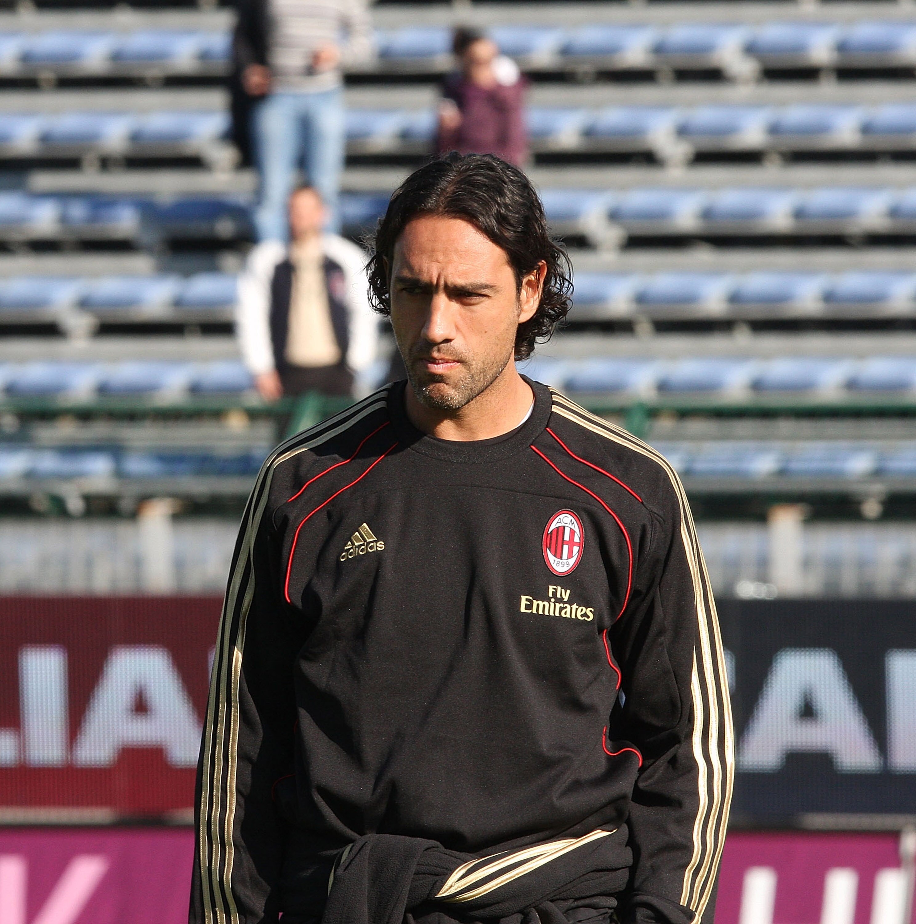 CAGLIARI, ITALY - JANUARY 06:  Alessandro Nesta of Milan warms up prior to the Serie A match between Cagliari and Milan at Stadio Sant'Elia on January 6, 2011 in Cagliari, Italy.  (Photo by Enrico Locci/Getty Images)