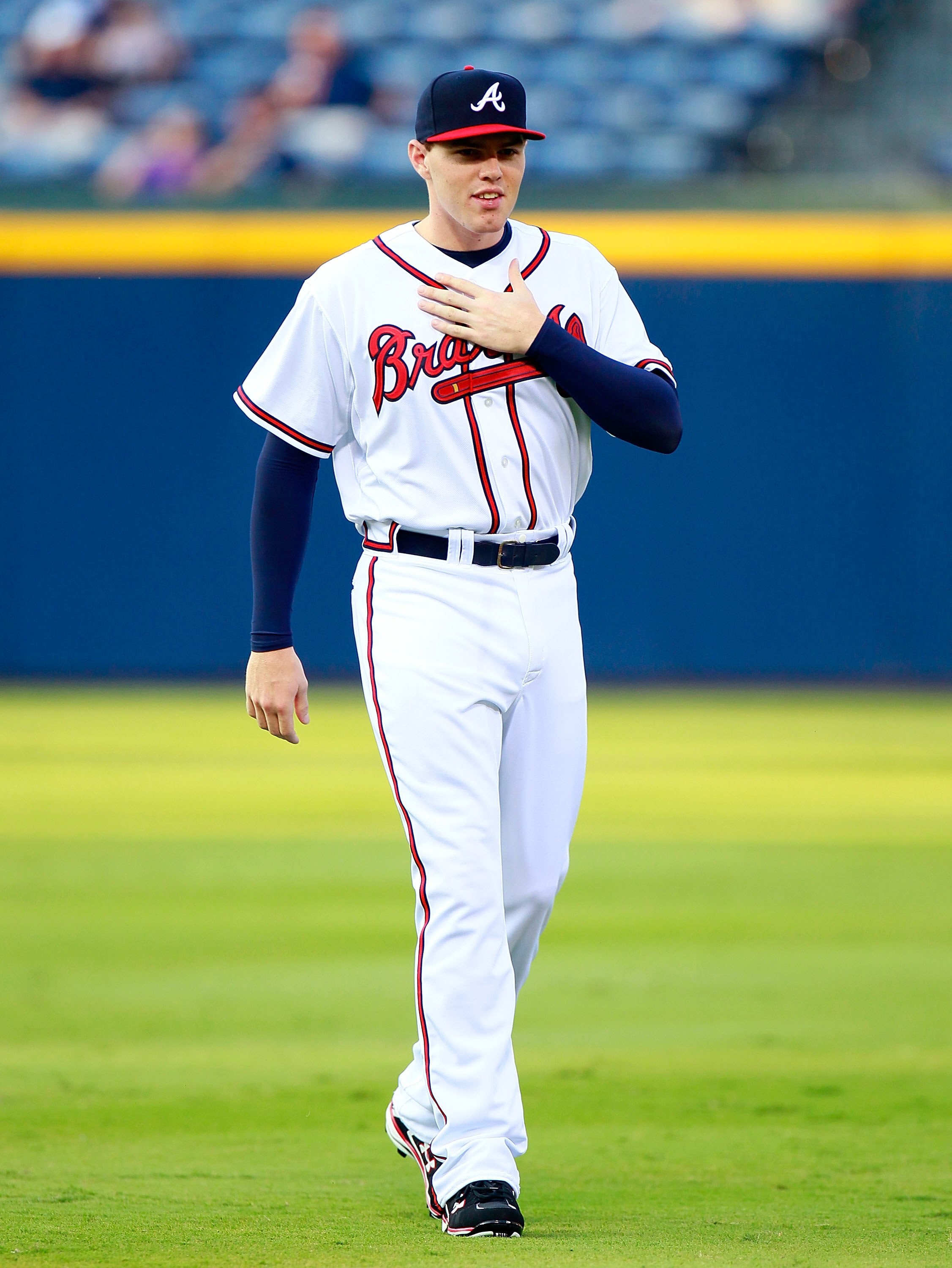 ATLANTA - SEPTEMBER 01:  Freddie Freeman #5 of the Atlanta Braves against the New York Mets at Turner Field on September 1, 2010 in Atlanta, Georgia.  (Photo by Kevin C. Cox/Getty Images)