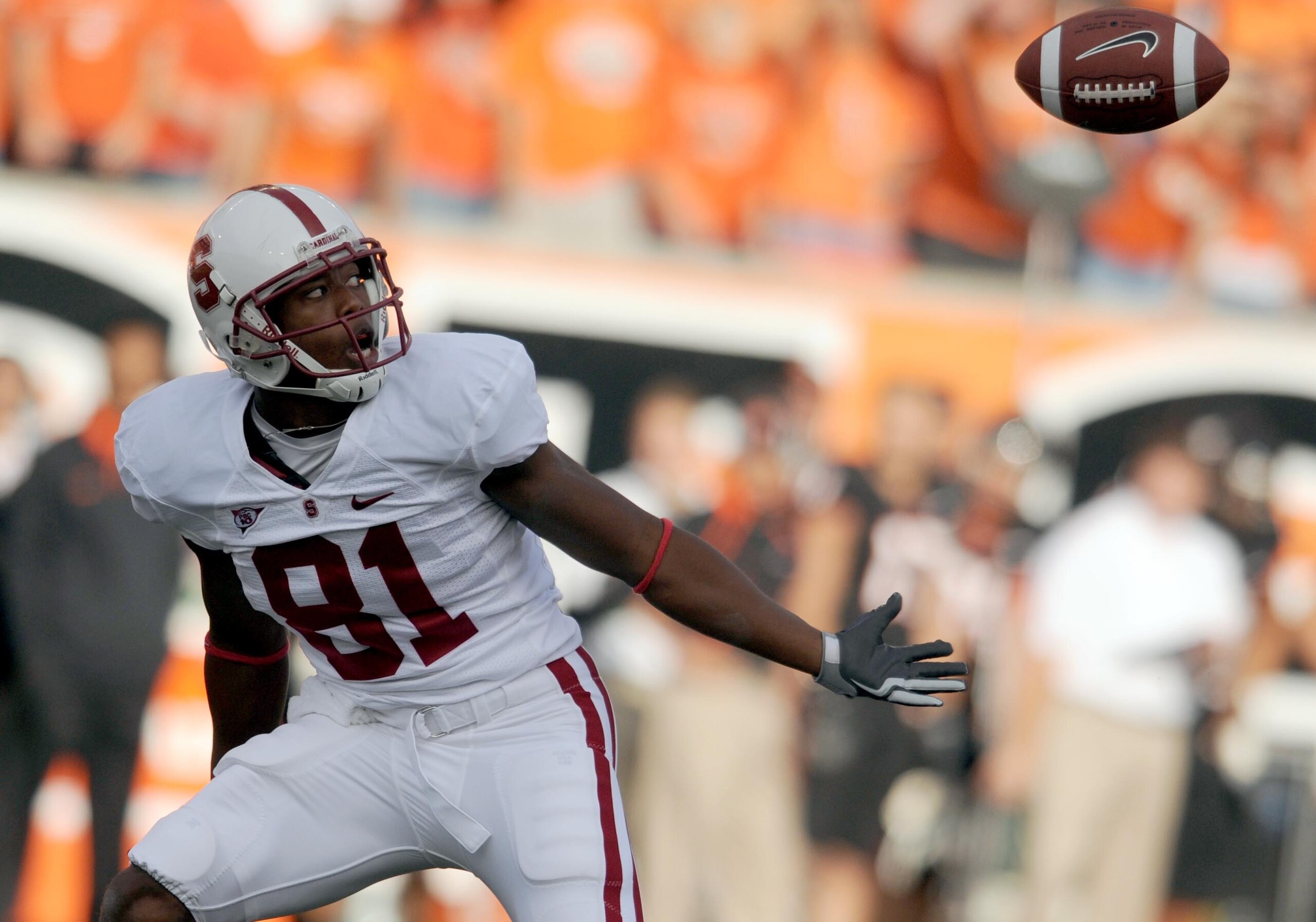 CORVALLIS,  OR - OCTOBER 10: Wide receiver Chris Owusu #81 of the Stanford Cardinal bobbles and drops a pass in the first quarter of the game against the Oregon State Beavers at Reser Stadium on October 10, 2009 in Corvallis, Oregon. Oregon State won the