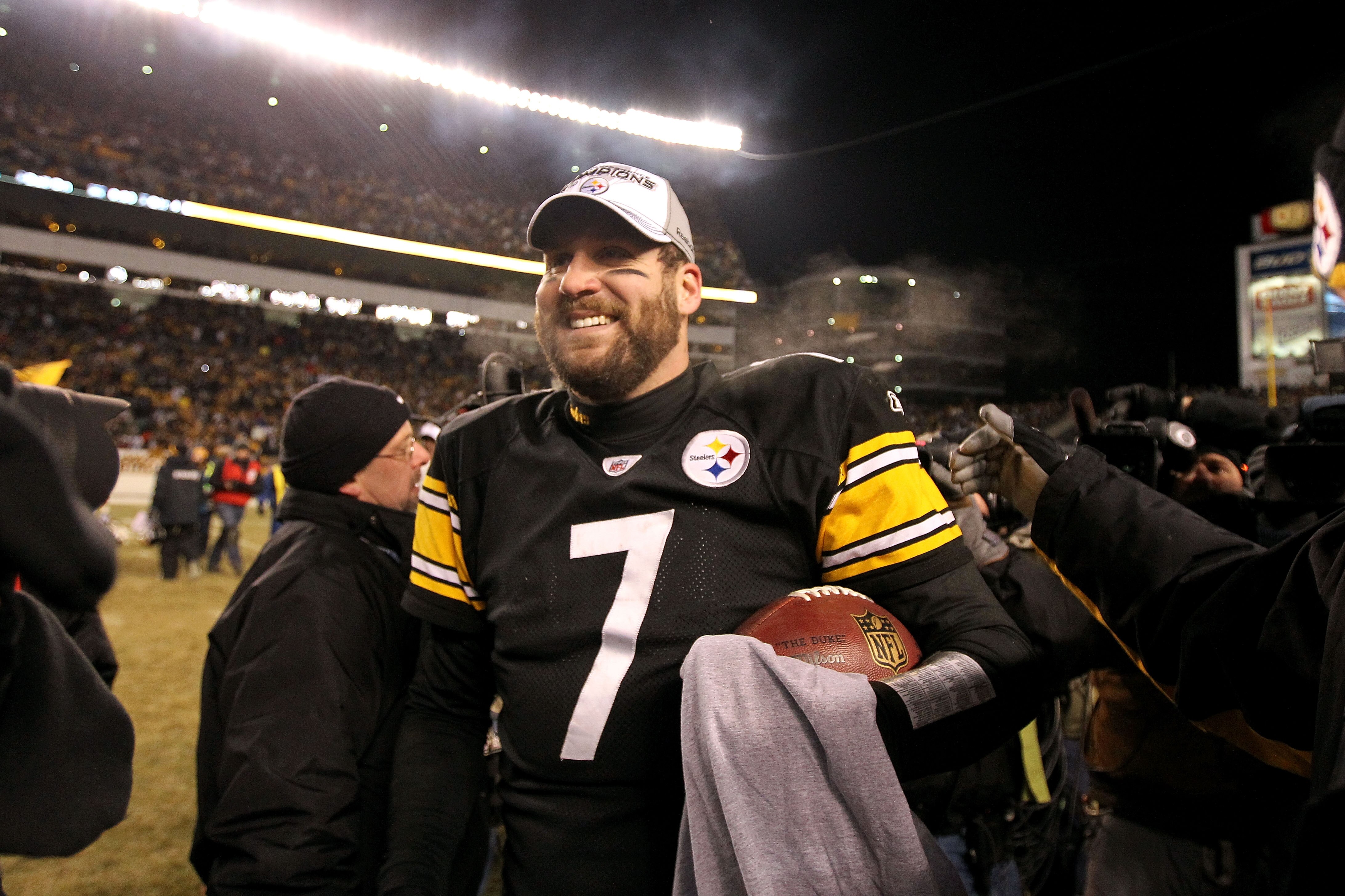 PITTSBURGH, PA - JANUARY 23:  Ben Roethlisberger #7 of the Pittsburgh Steelers celebrates after the Steelers won 24-19 against the New York Jets during the 2011 AFC Championship game at Heinz Field on January 23, 2011 in Pittsburgh, Pennsylvania.  (Photo