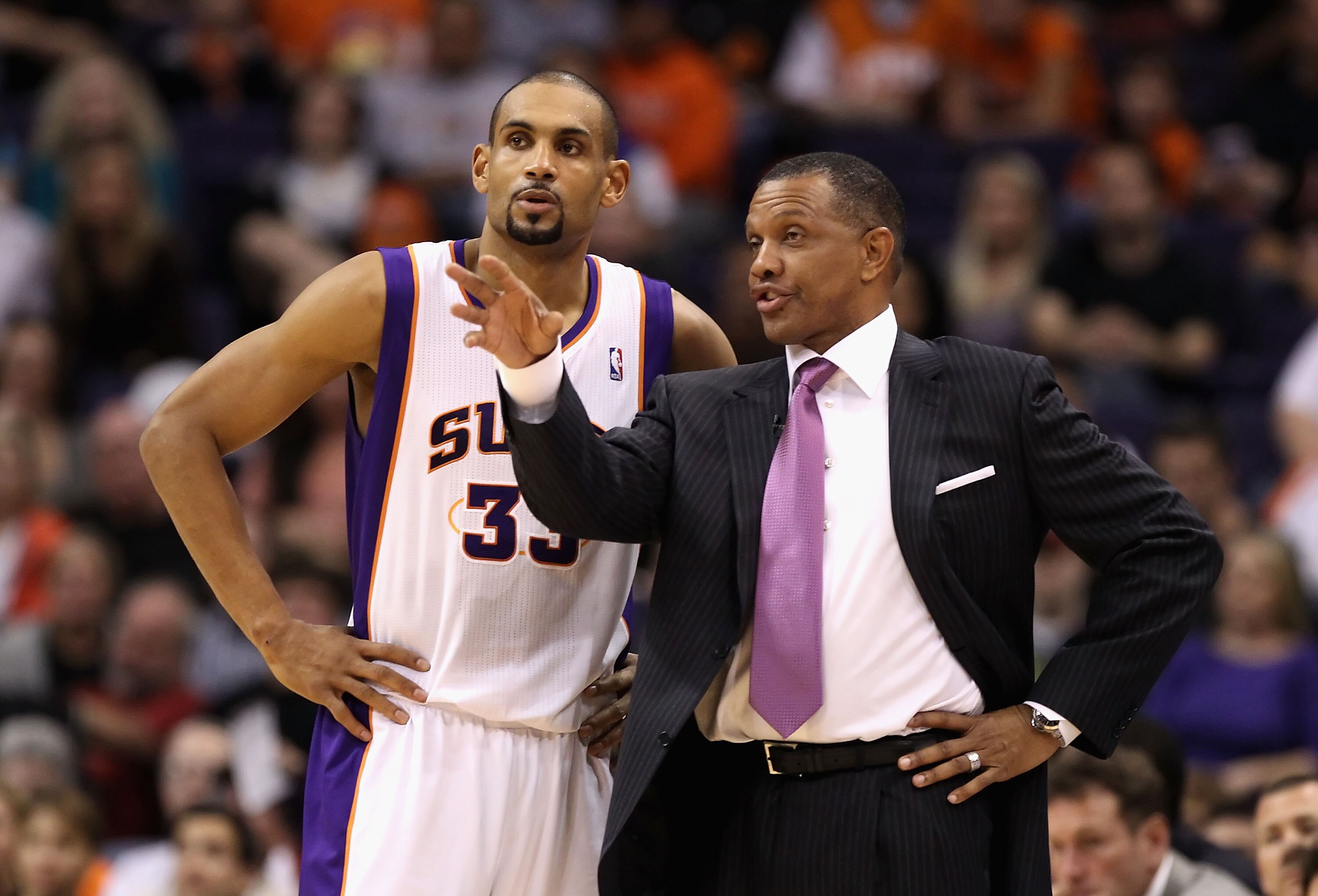 PHOENIX, AZ - JANUARY 14:  Head coach Alvin Gentry of the Phoenix Suns talks with Grant Hill #33 during the NBA game against the Portland Trail Blazers at US Airways Center on January 14, 2011 in Phoenix, Arizona. The Suns defeated the 115-111.  NOTE TO U