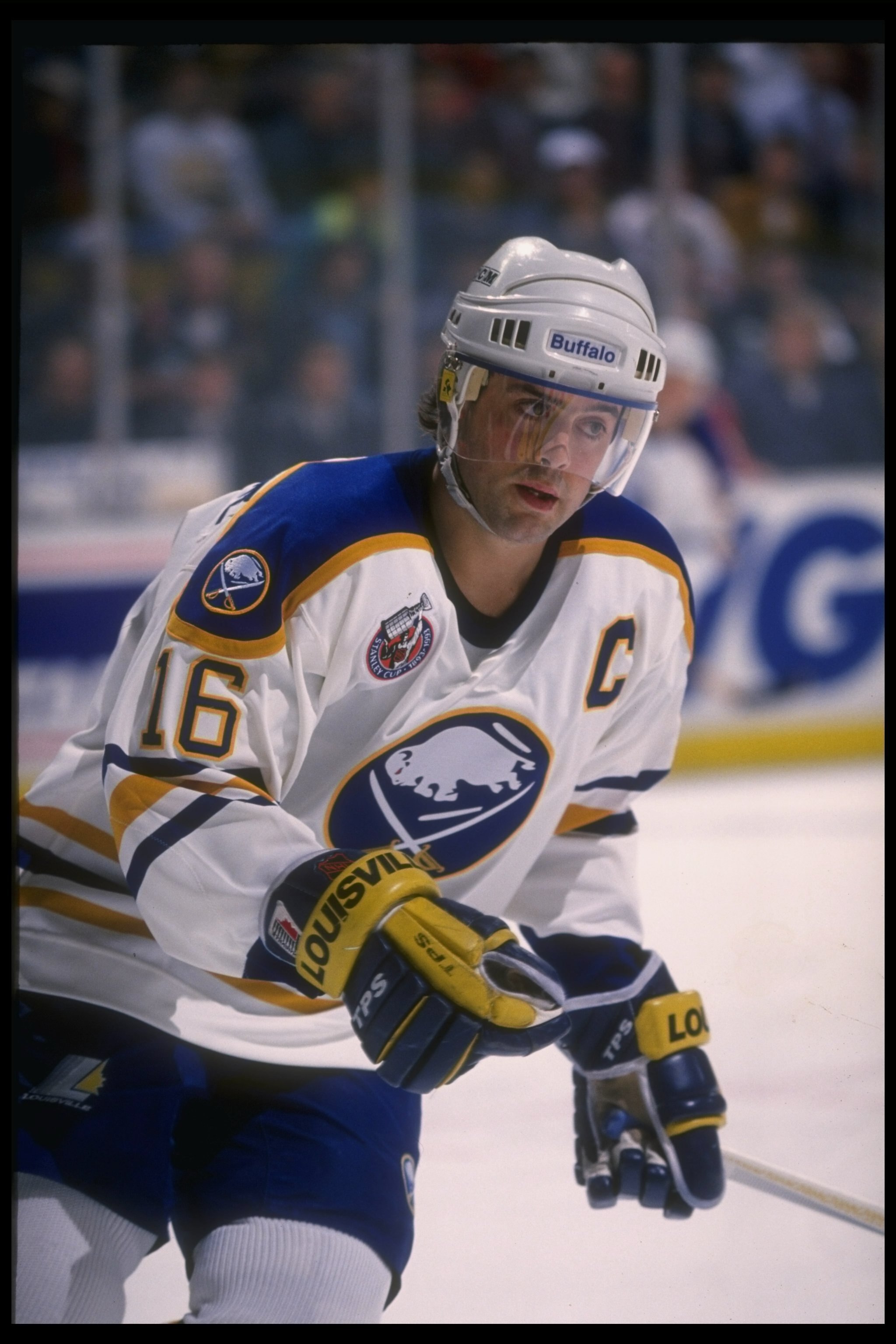 1992-1993:  Center Pat LaFontaine of the Buffalo Sabres. Mandatory Credit: Rick Stewart  /Allsport