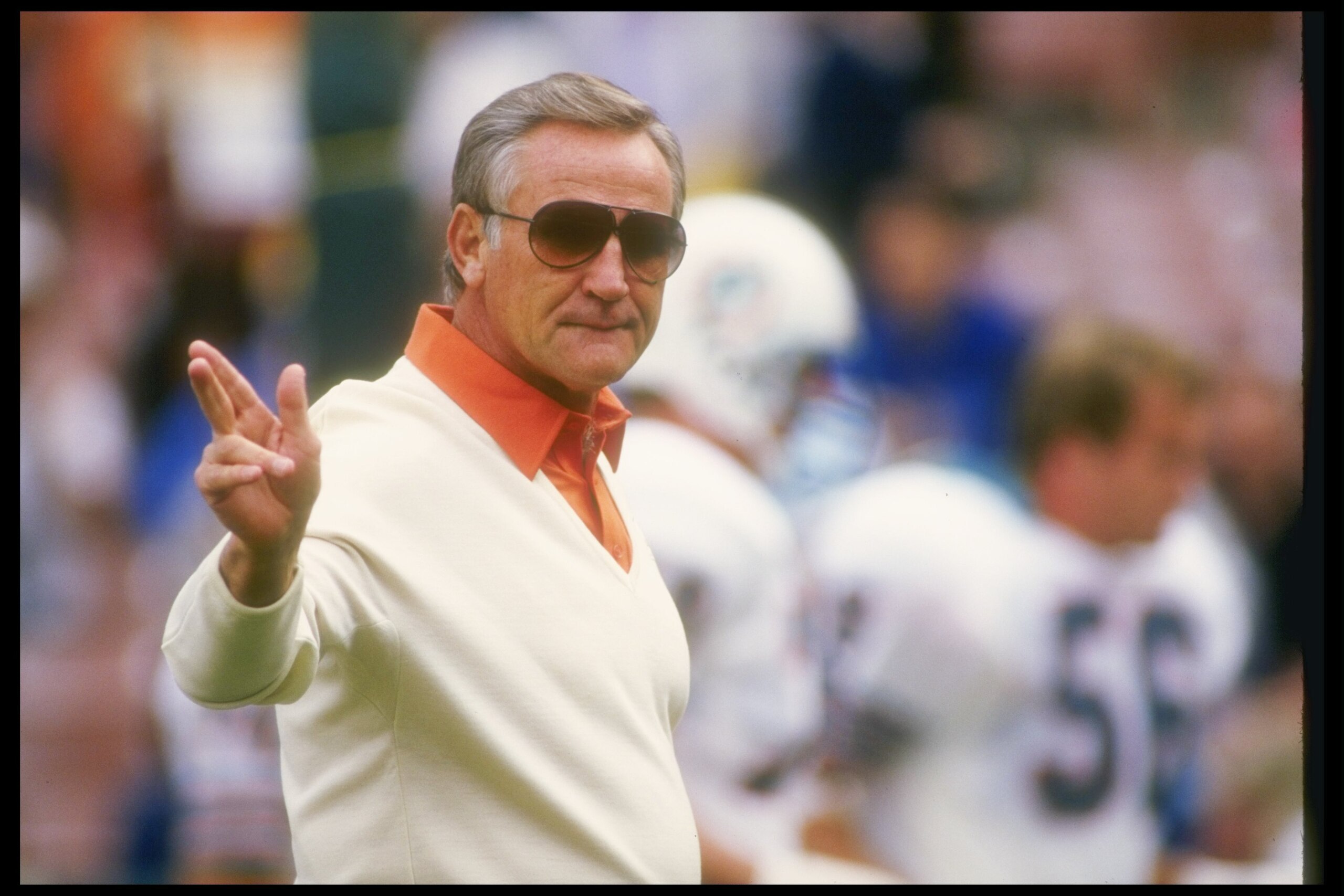 14 Dec 1986:  Miami Dolphins head coach Don Shula looks on during a game against the Los Angeles Rams at Anaheim Stadium in Anaheim, California.  The Dolphins won the game, 37-31. Mandatory Credit: Mike Powell  /Allsport