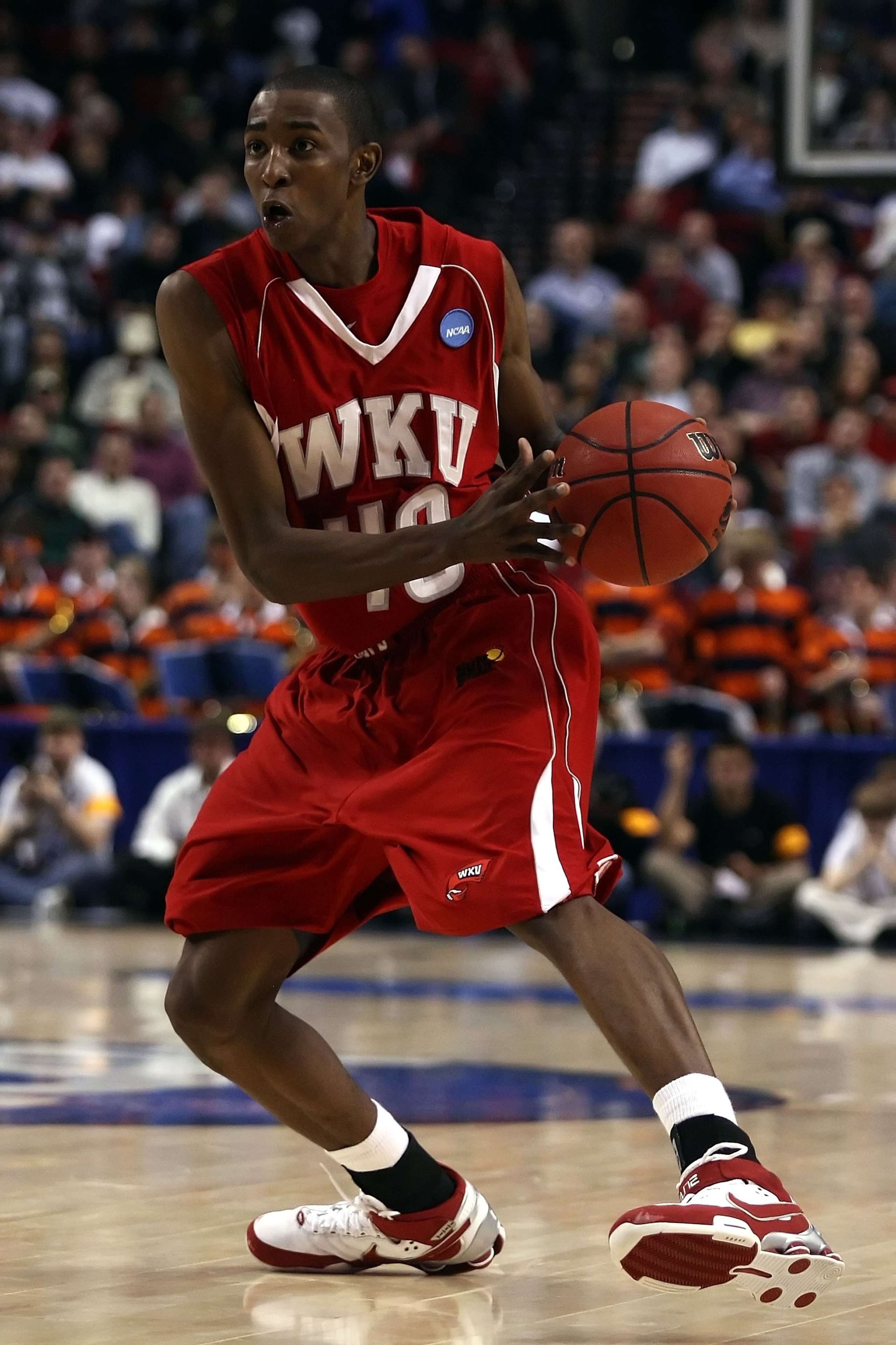 PORTLAND, OR - MARCH 19:  Jeremy Evans #40 of the Western Kentucky Hilltoppers holds the ball against the Illinois Fighting Illini during the first round of the NCAA Division I Men's Basketball Tournament at the Rose Garden on March 19, 2009 in Portland,