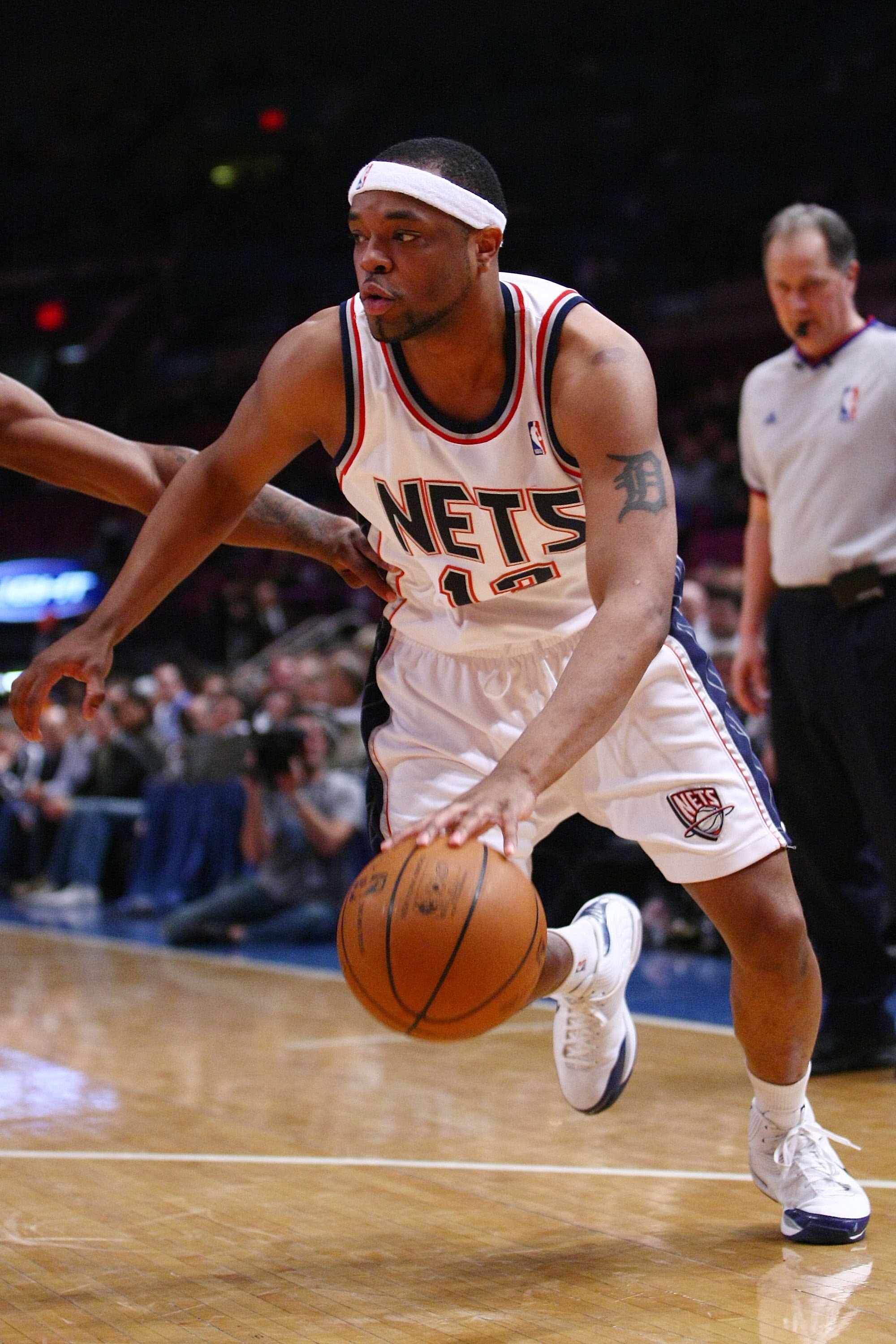 NEW YORK - MARCH 18:  Maurice Ager #13 of the New Jersey Nets drives against the New York Knicks at Madison Square Garden March 18, 2009 in New York City. NOTE TO USER: User expressly acknowledges and agrees that, by downloading and/or using this Photogra