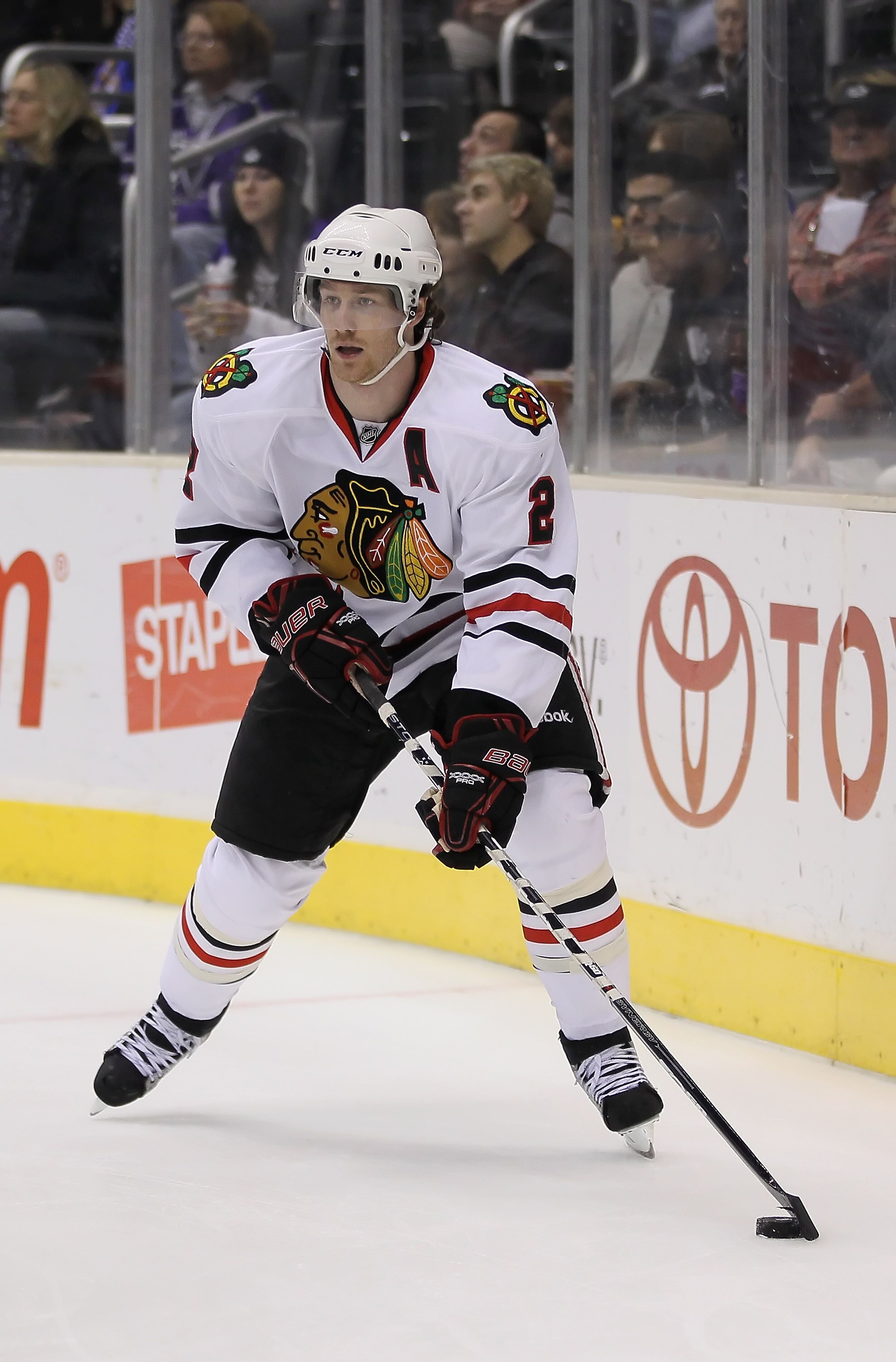 LOS ANGELES, CA - JANUARY 03:  Duncan Keith #2 of the Chicago Blackhawks skates against the Los Angeles Kings at Staples Center on January 3, 2011 in Los Angeles, California. The Blackhawks defeated the Kings 4-3.  (Photo by Jeff Gross/Getty Images)