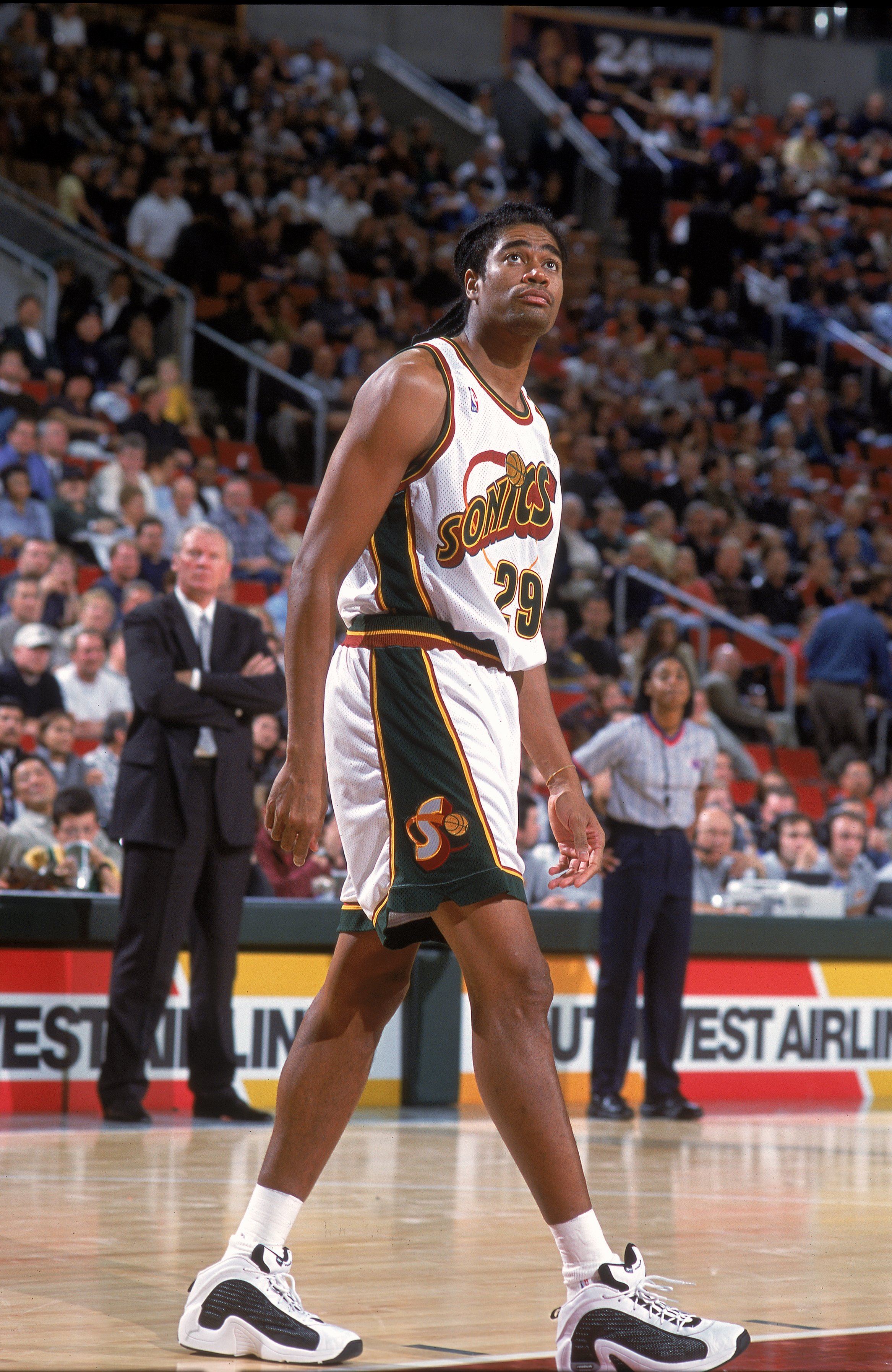 1 Nov 2000: Pervis Ellison #29 of the Seattle SuperSonics walks on the court during a game against the Denver Nuggets at the Key Arena in Seattle, Washington. The Sonics defeated the Nuggets 112-99. NOTE TO USER: It is expressly understood that the only 1 Nov 2000: Pervis Ellison #29 of the Seattle SuperSonics walks on the court during a game against the Denver Nuggets at the Key Arena in Seattle, Washington. The Sonics defeated the Nuggets 112-99. NOTE TO USER: It is expressly understood that the only