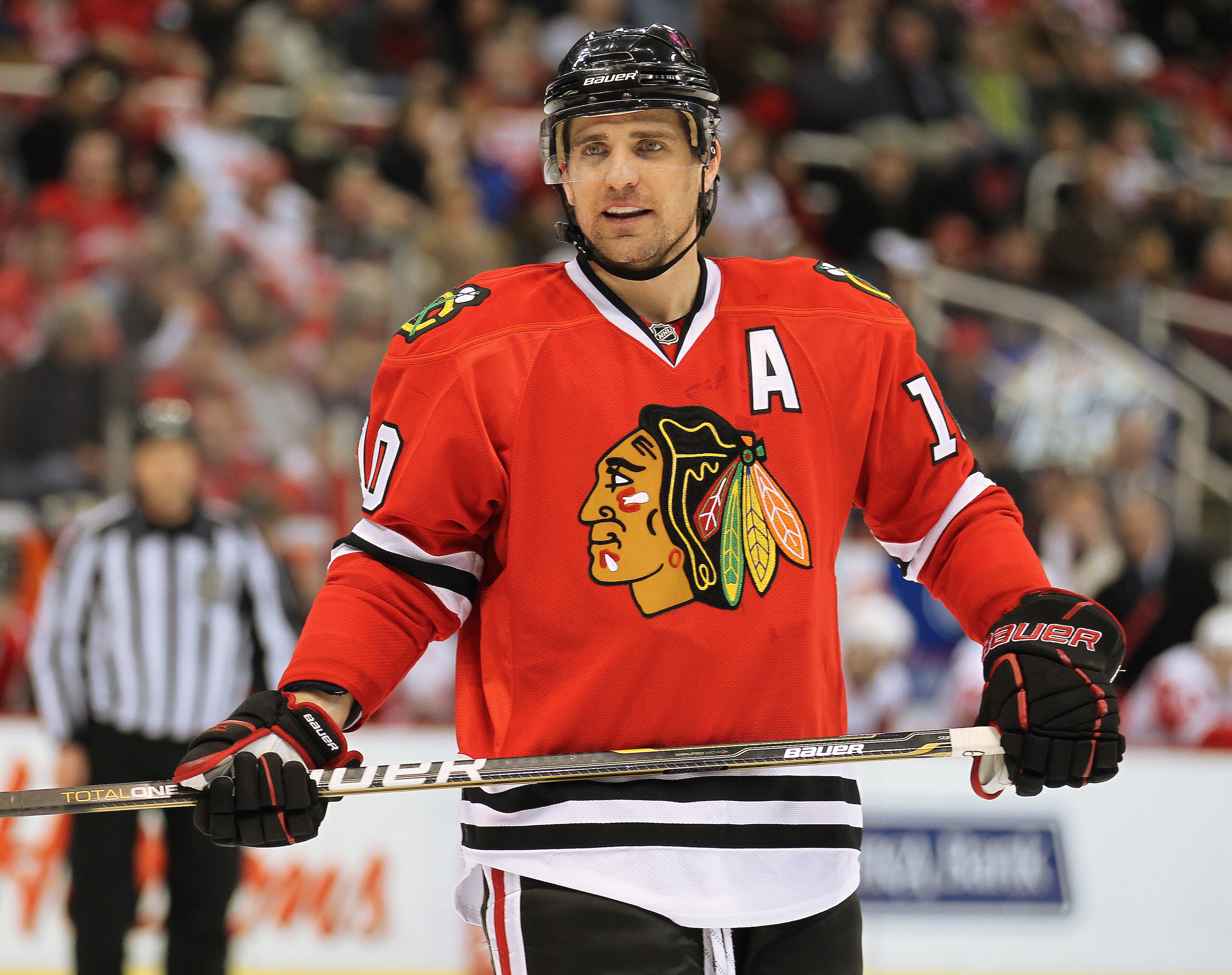 DETROIT, MI - JANUARY 22:  Patrick Sharp #10 of the Chicago Black Hawks waits for a faceoff in a game against the Detroit Red Wings on January 22, 2011 at the Joe Louis Arena in Detroit, Michigan. The Hawks defeated the Wings 4-1. (Photo by Claus Andersen