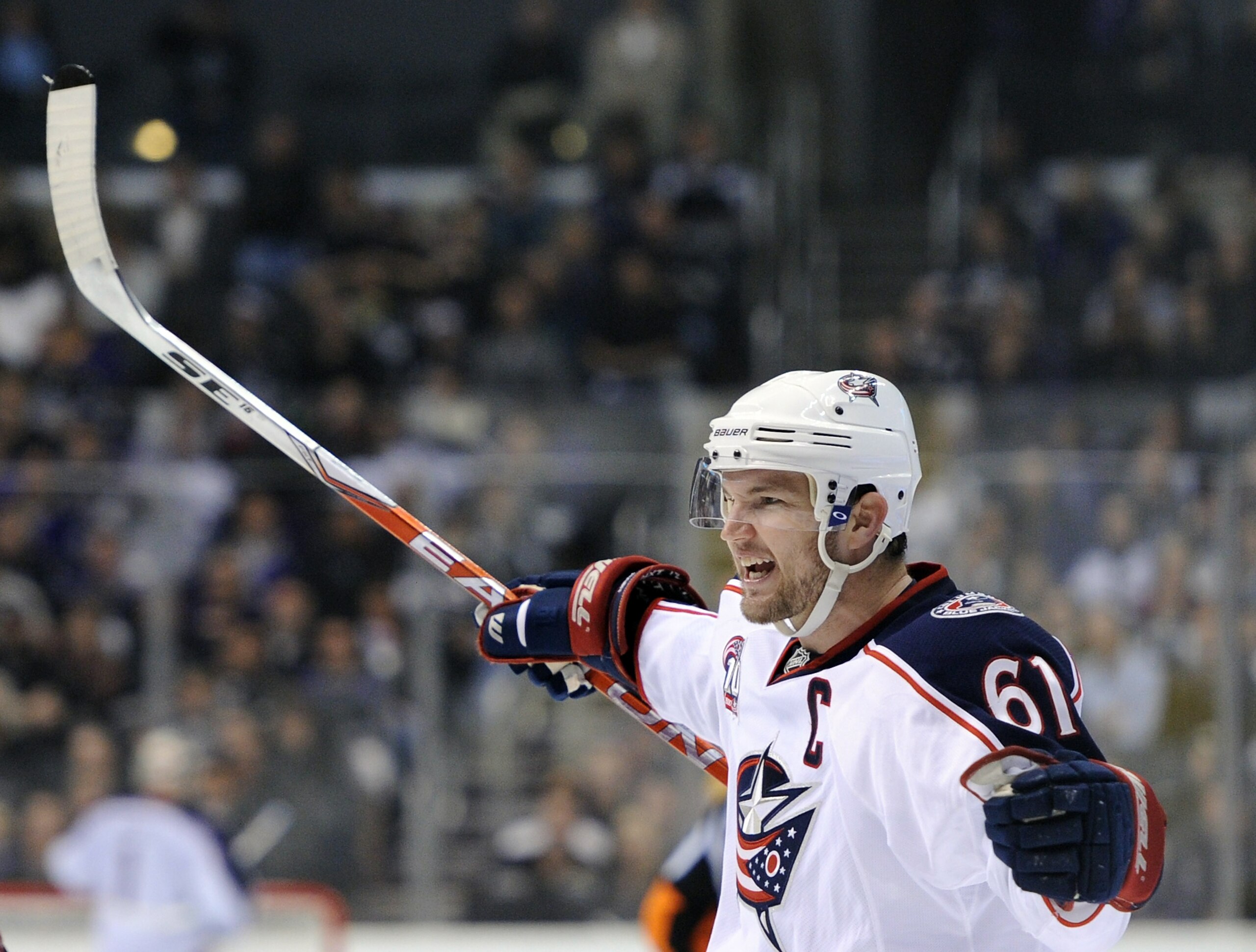 LOS ANGELES, CA - NOVEMBER 17:  Rick Nash #61 of the Columbus Blue Jackets celebrates his goal to take a 4-3 lead over the Los Angeles Kings during the third period at the Staples Center on November 17, 2010 in Los Angeles, California.  (Photo by Harry Ho