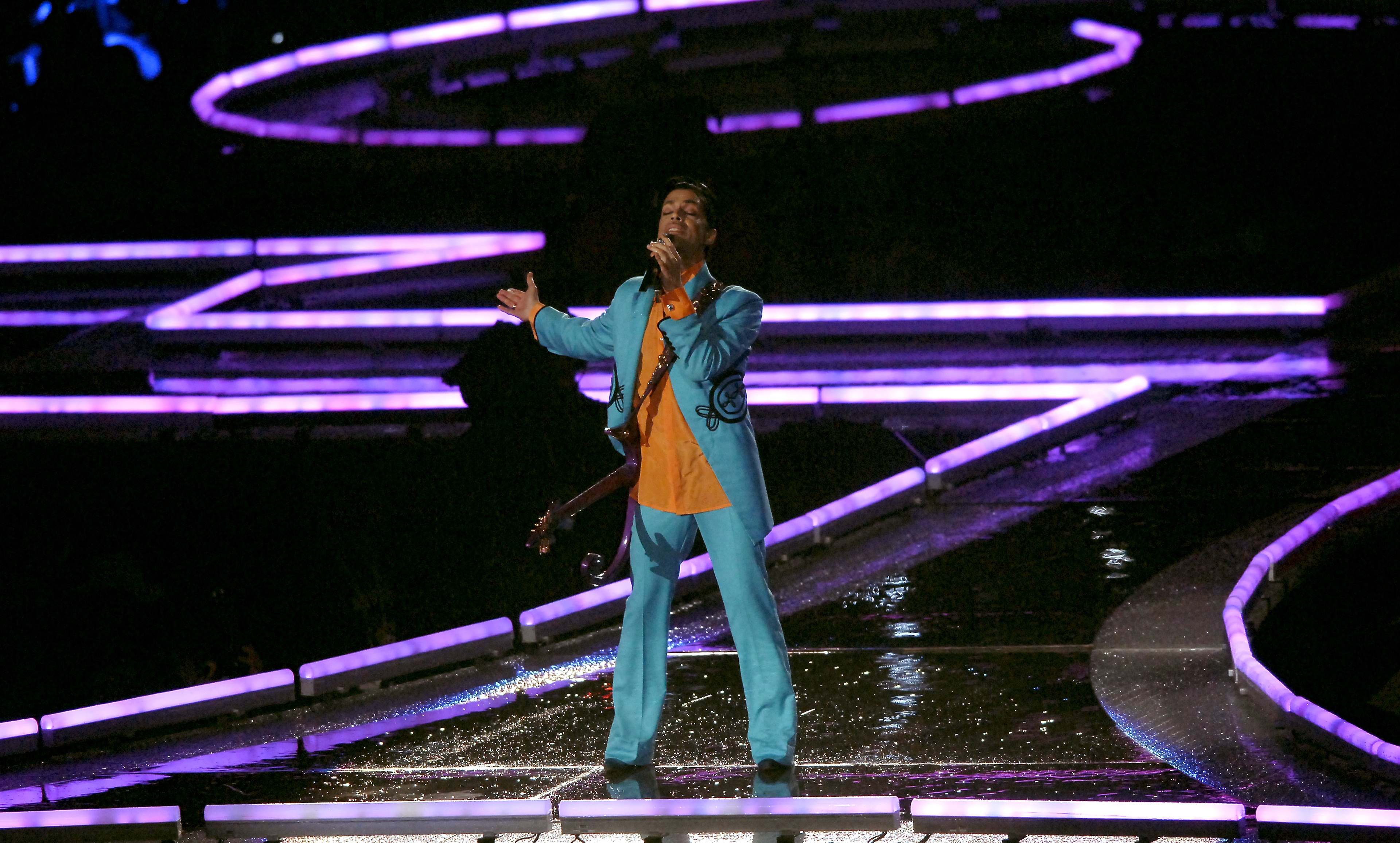 Prince performs at half time during Super Bowl XLI between the Indianapolis Colts and Chicago Bears at Dolphins Stadium in Miami, Florida on February 4, 2007. (Photo by Steve Grayson/Getty Images) Prince performs at half time during Super Bowl XLI between the Indianapolis Colts and Chicago Bears at Dolphins Stadium in Miami, Florida on February 4, 2007. (Photo by Steve Grayson/Getty Images)