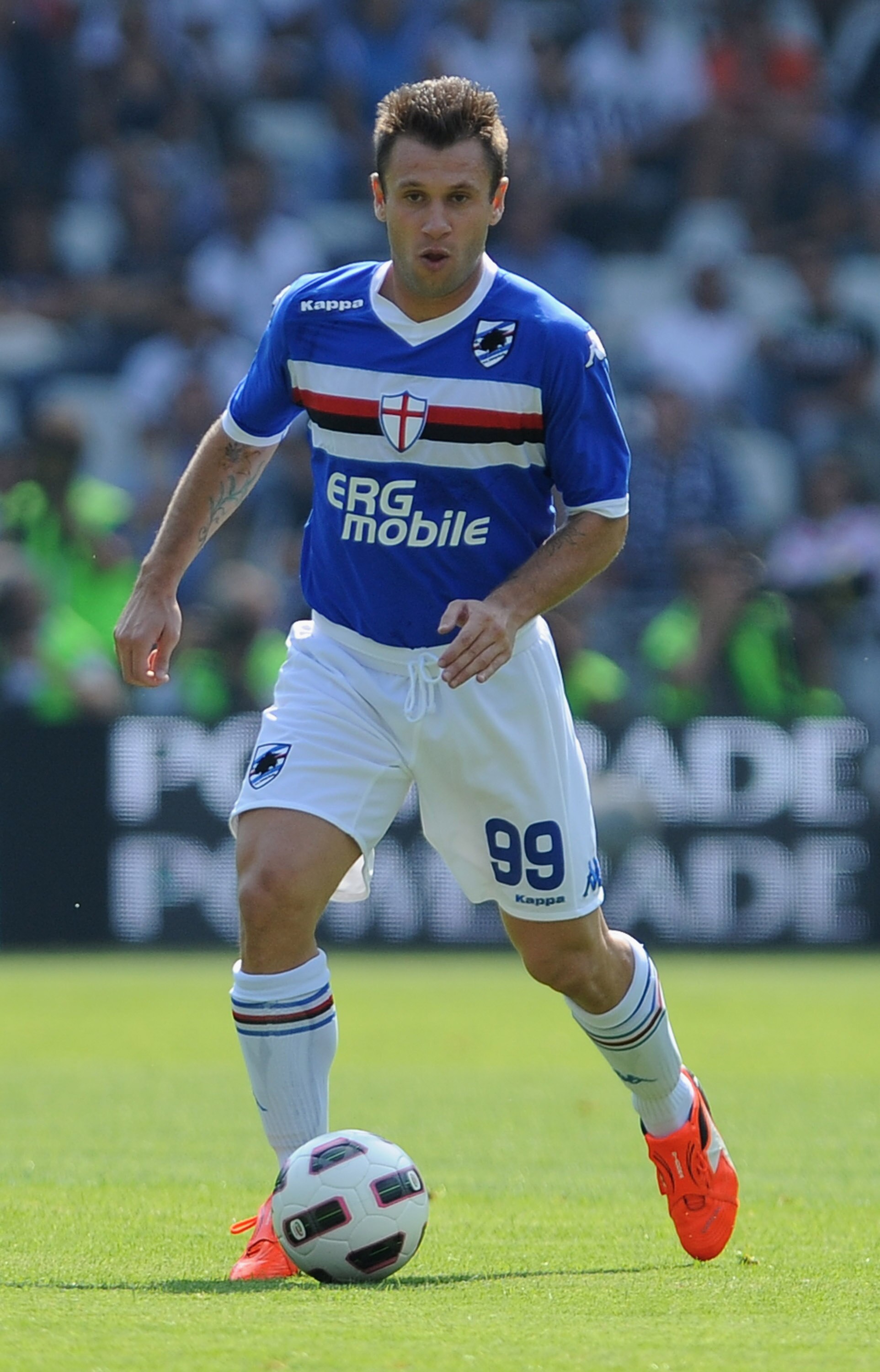 TURIN, ITALY - SEPTEMBER 12:  Antonio Cassano of UC Sampdoria in action during the Serie A match between Juventus FC and UC Sampdoria at Olimpico Stadium on September 12, 2010 in Turin, Italy.  (Photo by Valerio Pennicino/Getty Images)