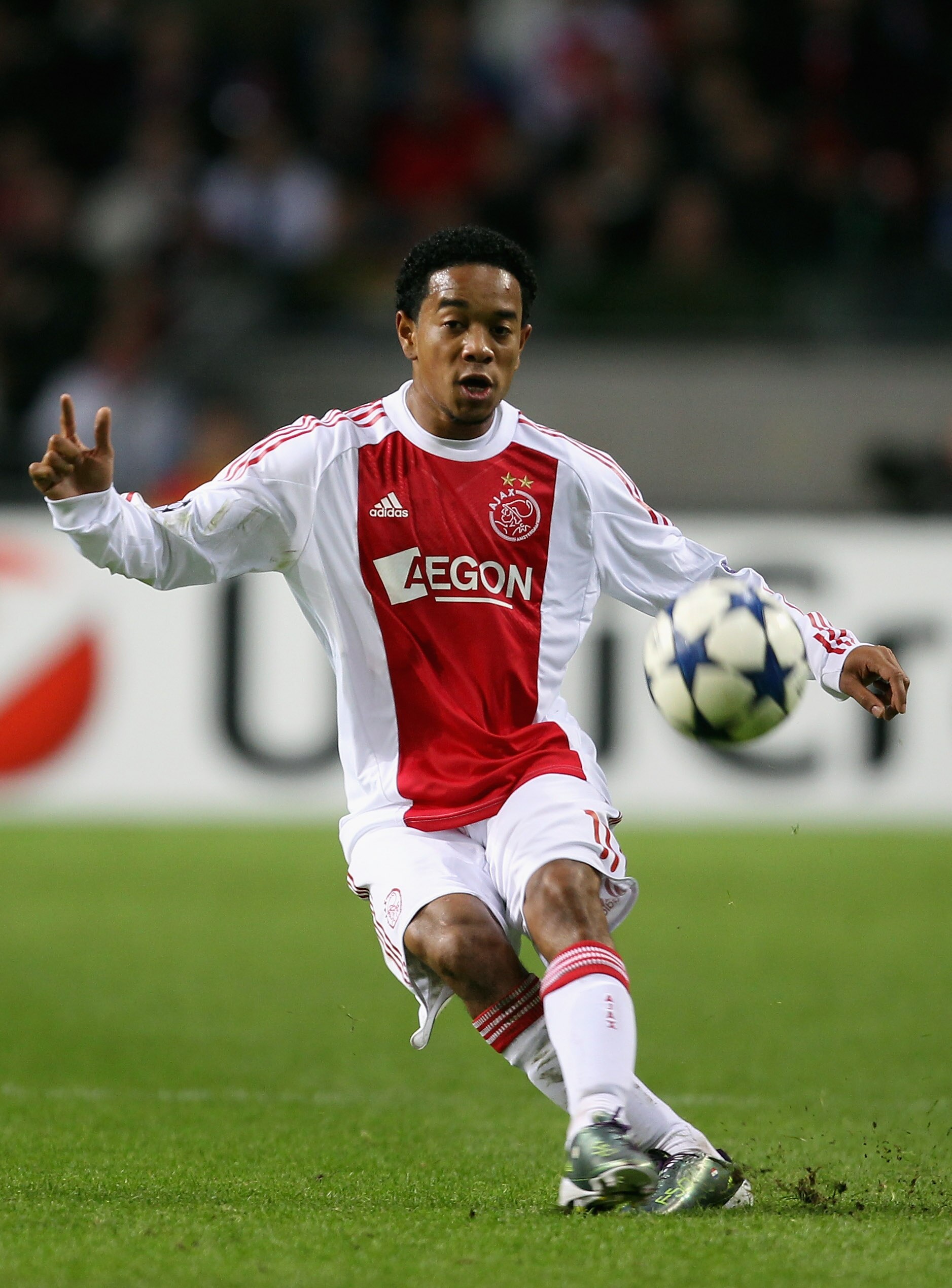 AMSTERDAM, NETHERLANDS - OCTOBER 19:  Urby Emanuelson of AFC Ajax in action during the UEFA Champions League Group G match between AFC Ajax and AJ Auxerre at the Amsterdam ArenA on October 19, 2010 in Amsterdam, Netherlands.  (Photo by Bryn Lennon/Getty I