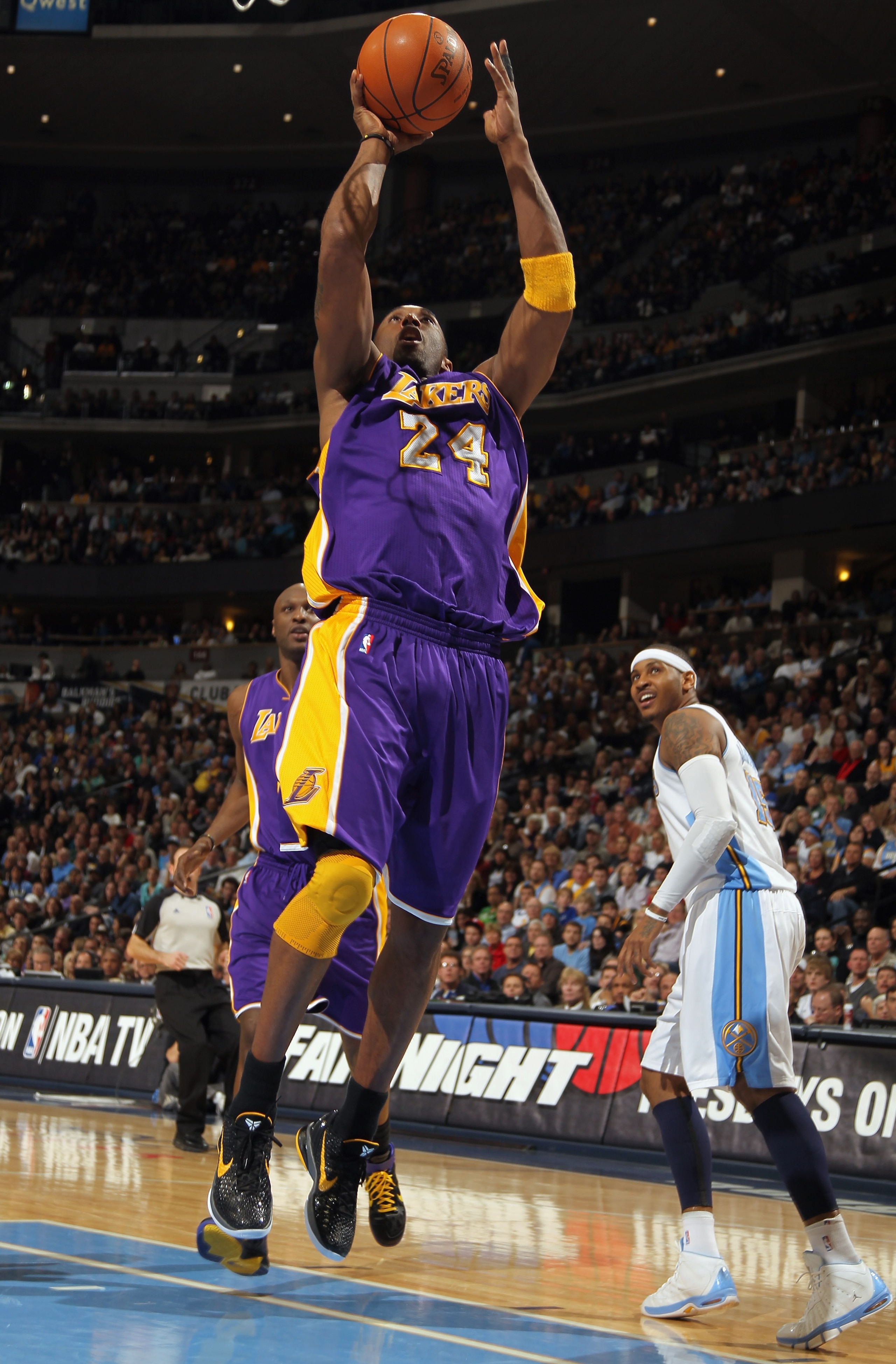 DENVER, CO - JANUARY 21:  Kobe Bryant #24 of the Los Angeles Lakers takes a shot against the Denver Nuggets at the Pepsi Center on January 21, 2011 in Denver, Colorado. NOTE TO USER: User expressly acknowledges and agrees that, by downloading and or using