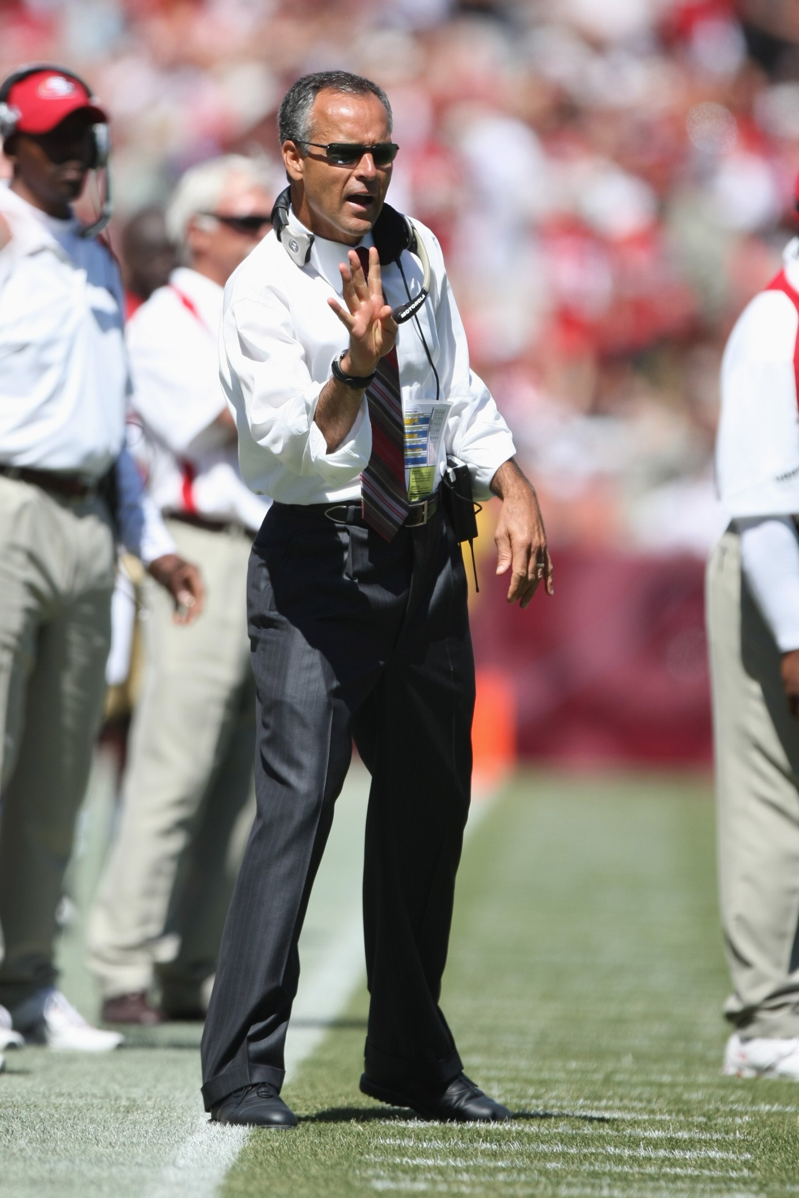 SAN FRANCISCO - SEPTEMBER 7:  Head coach Mike Nolan of the San Francisco 49ers gestures during the game against the Arizona Cardinals on September 7, 2008 at Bill Walsh Field at Candlestick Park in San Francisco, California. (Photo by Jed Jacobsohn/Getty