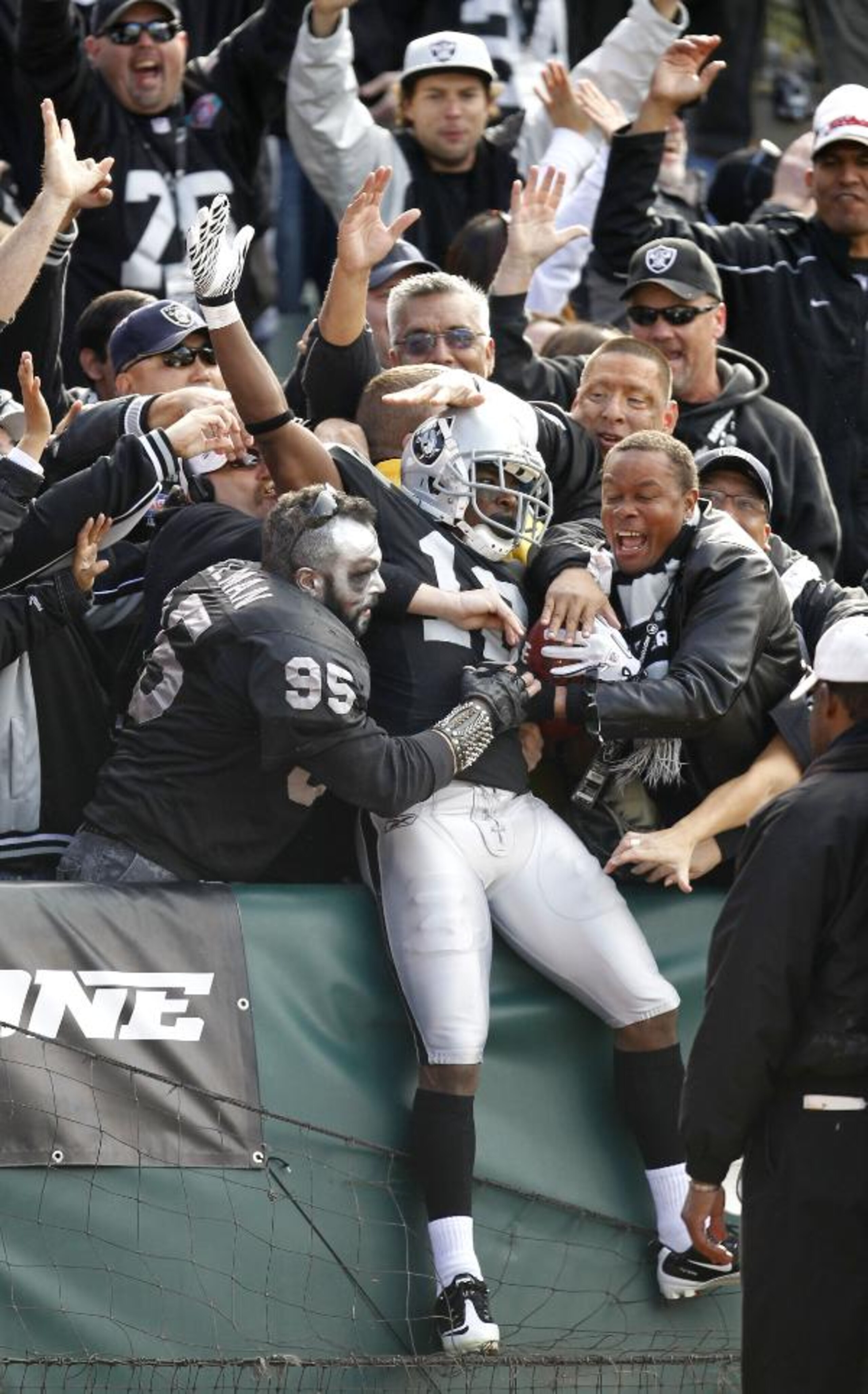 Jacoby Ford had a great rookie season. Under Saunders, 2011 could be even better!