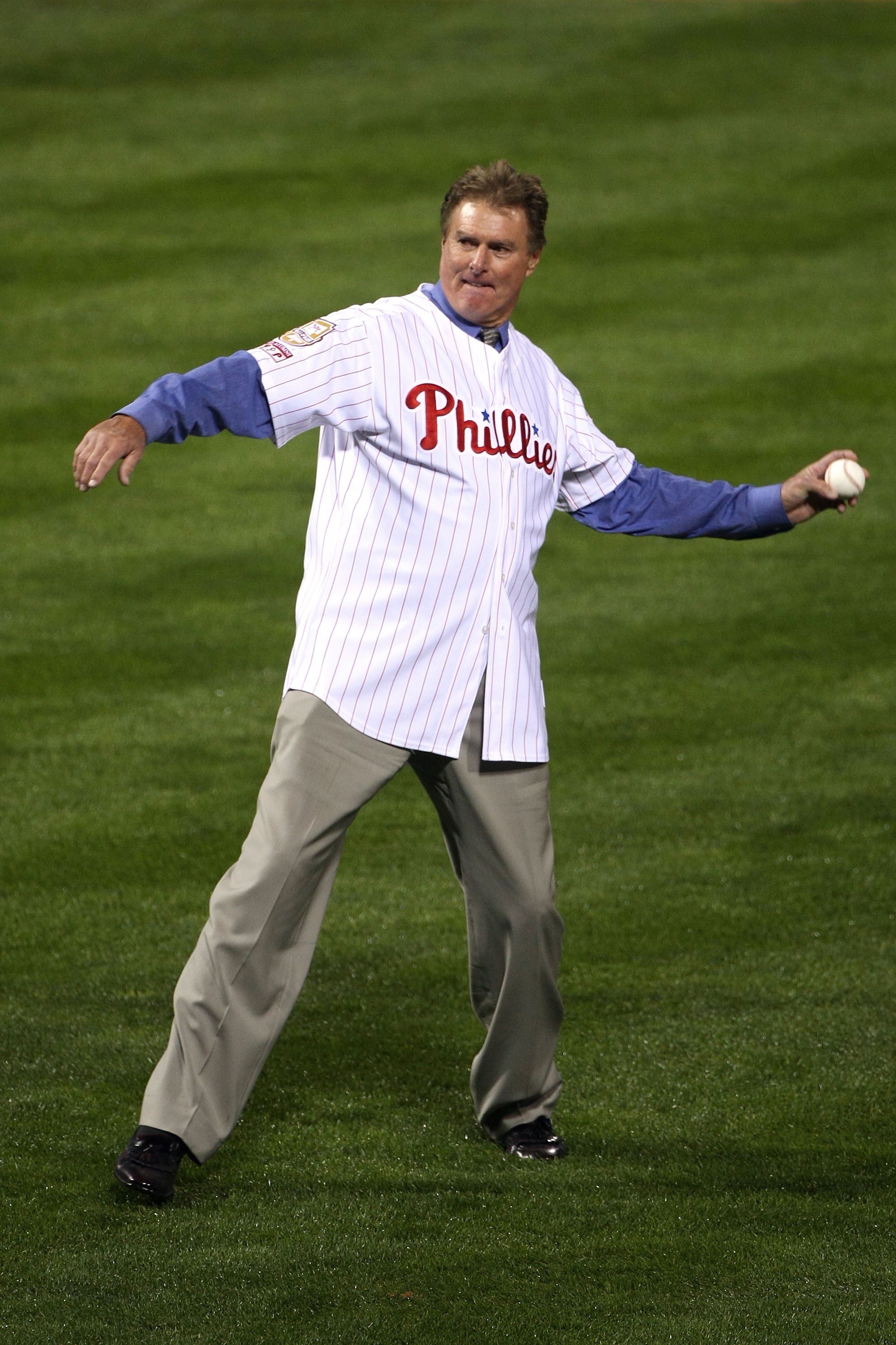 PHILADELPHIA - OCTOBER 25:  Steve Carlton throws out the first pitch before the Philadelphia Phillies take on the Tampa Bay Rays during game three of the 2008 MLB World Series on October 25, 2008 at Citizens Bank Park in Philadelphia, Pennsylvania.  (Phot