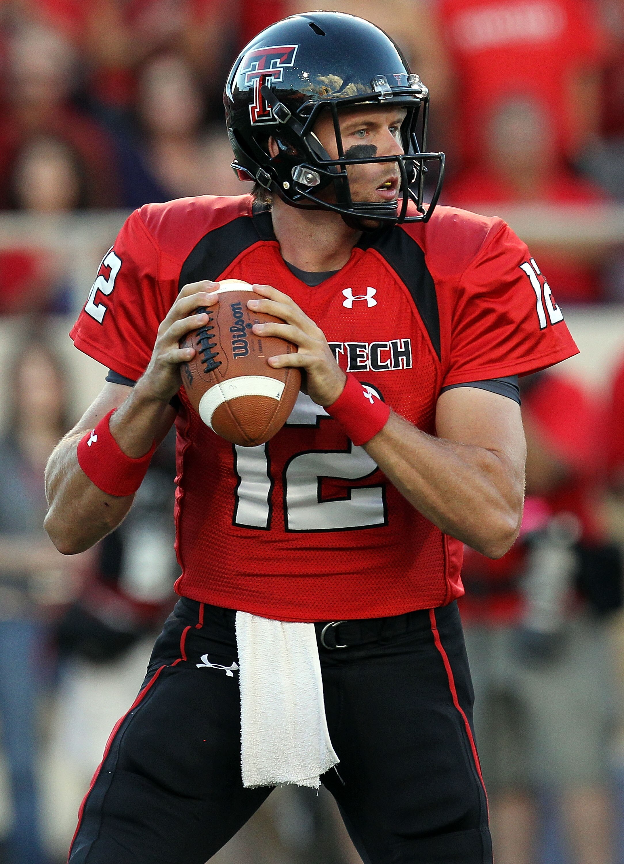 LUBBOCK, TX - SEPTEMBER 18:  Quarterback Taylor Potts #12 of the Texas Tech Red Raiders against the Texas Longhorns at Jones AT&T Stadium on September 18, 2010 in Lubbock, Texas.  (Photo by Ronald Martinez/Getty Images)