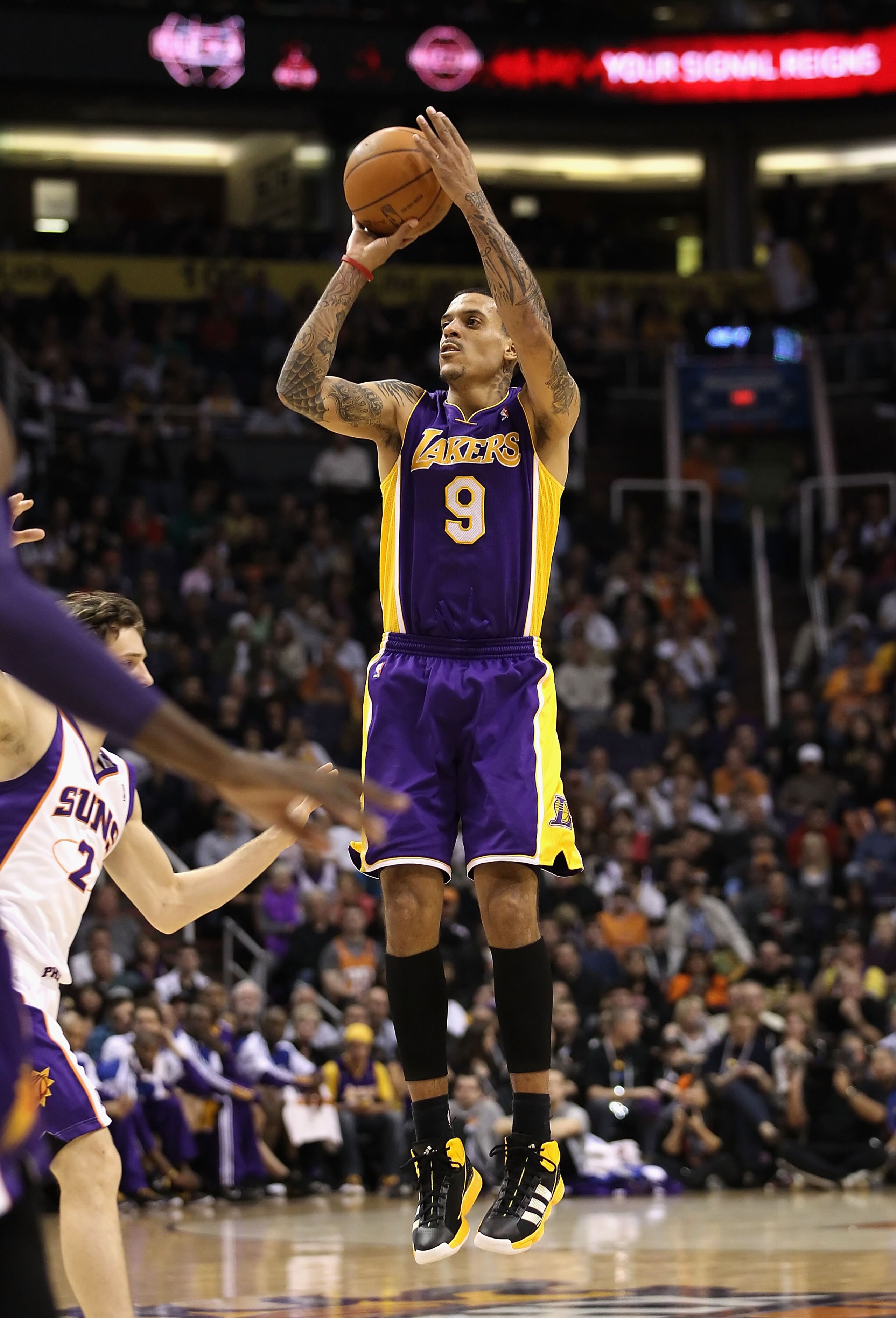 PHOENIX, AZ - JANUARY 05: Matt Barnes #9 of the Los Angeles Lakers puts up a shot against the Phoenix Suns during the NBA game at US Airways Center on January 5, 2011 in Phoenix, Arizona. The Lakers defeated the Suns 99-95. NOTE TO USER: User expressly PHOENIX, AZ - JANUARY 05: Matt Barnes #9 of the Los Angeles Lakers puts up a shot against the Phoenix Suns during the NBA game at US Airways Center on January 5, 2011 in Phoenix, Arizona. The Lakers defeated the Suns 99-95. NOTE TO USER: User expressly