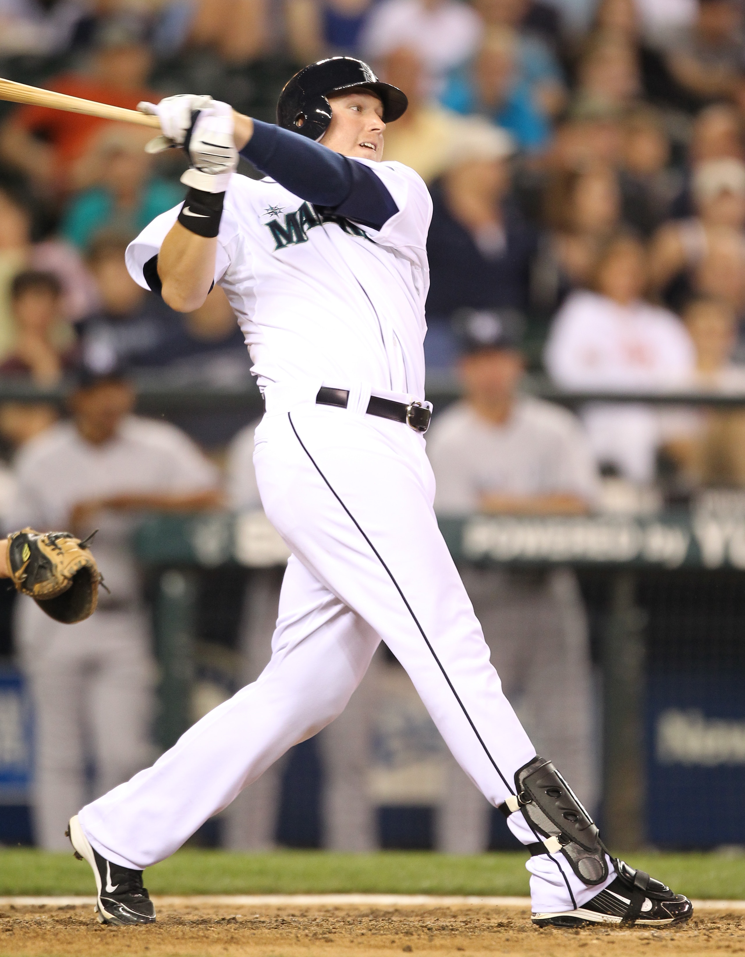 SEATTLE - JULY 10: Justin Smoak #17 of the Seattle Mariners bats against the New York Yankees at Safeco Field on July 10, 2010 in Seattle, Washington. (Photo by Otto Greule Jr/Getty Images) SEATTLE - JULY 10: Justin Smoak #17 of the Seattle Mariners bats against the New York Yankees at Safeco Field on July 10, 2010 in Seattle, Washington. (Photo by Otto Greule Jr/Getty Images)