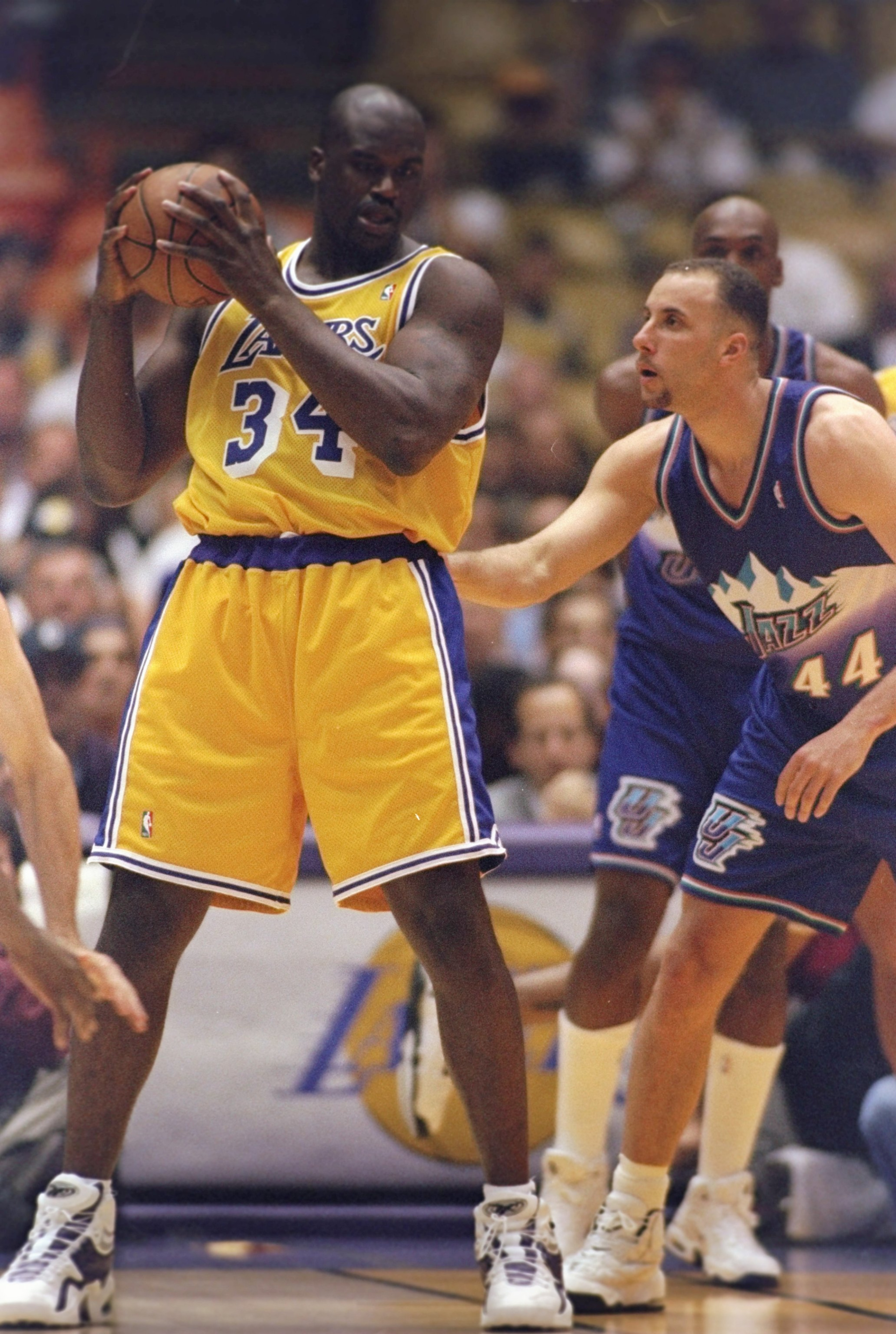 24 May, 1998: Greg Foster #44 of the Utah Jazz guards Shaquille O''Neal #34 of the Los Angeles Lakers during the NBA Western Conference Finals at the NBA Great Western Forum in Inglewood, California. The Jazz defeated the Lakers 96-92. Mandatory Credit: 24 May, 1998: Greg Foster #44 of the Utah Jazz guards Shaquille O''Neal #34 of the Los Angeles Lakers during the NBA Western Conference Finals at the NBA Great Western Forum in Inglewood, California. The Jazz defeated the Lakers 96-92. Mandatory Credit: