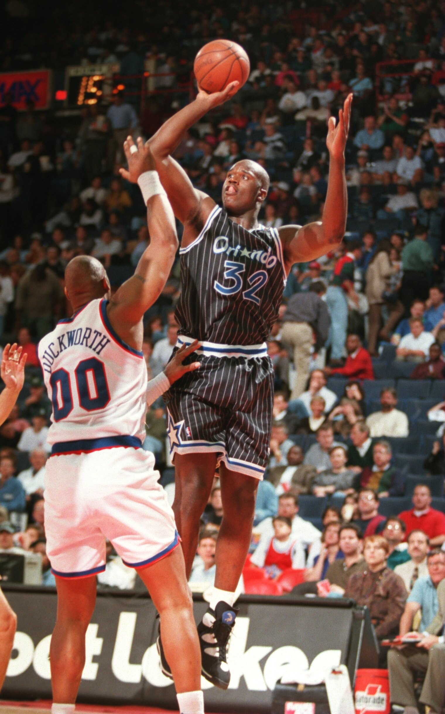 4 NOV 1994:  SHAQUILLE O''NEAL OF THE ORLANDO MAGIC GOES UP FOR A SHOT DURING A 110-108  LOSS TO THE WASHINGTON BULLETS IN ORLANDO, FLORIDA.     Mandatory Credit: ALLSPORT