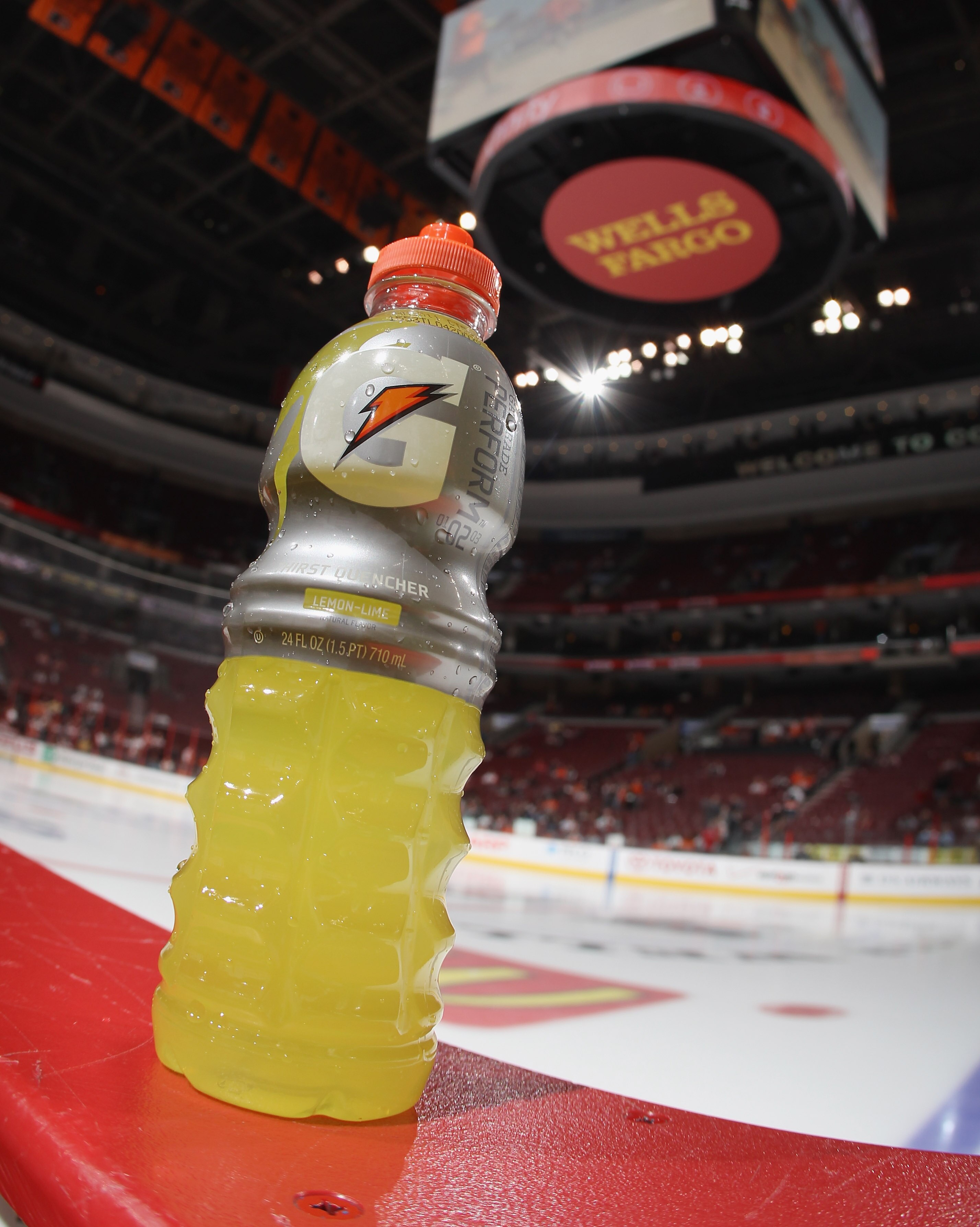 PHILADELPHIA - OCTOBER 16:  A bottle of Gatorade sit on the boards prior to the game between the Pittsburgh Penguins and the Philadelphia Flyers at the Wells Fargo Center on October 16, 2010 in Philadelphia, Pennsylvania.  (Photo by Bruce Bennett/Getty Im
