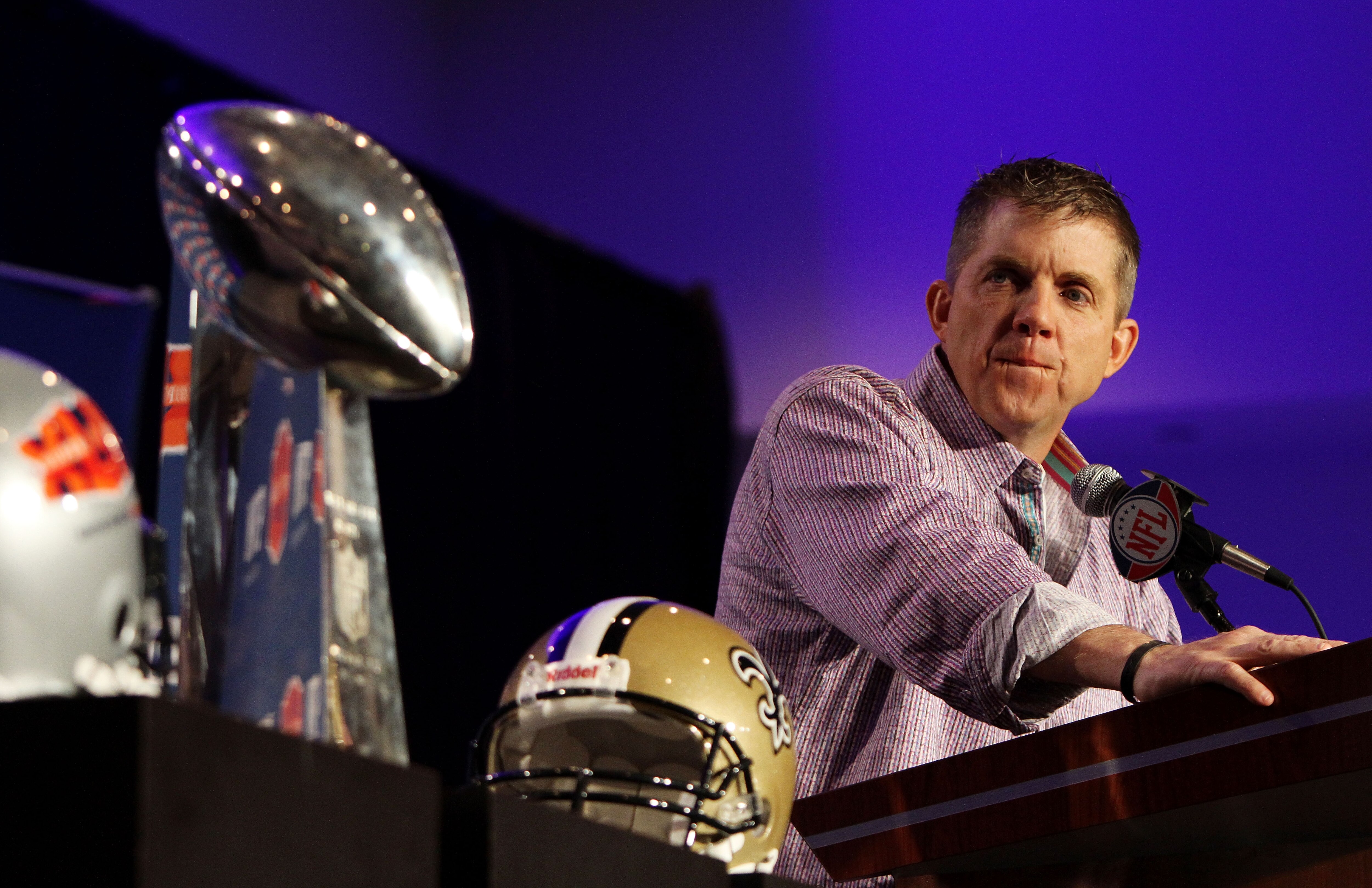 FORT LAUDERDALE, FL - FEBRUARY 08:  Head coach Sean Payton of the New Orleans Saints looks toward the Vince Lombardi Trophy during Super Bowl Champion Coach Press Conference at the Fort Lauderdale Convention Center on February 8, 2010 in Fort Lauderdale,