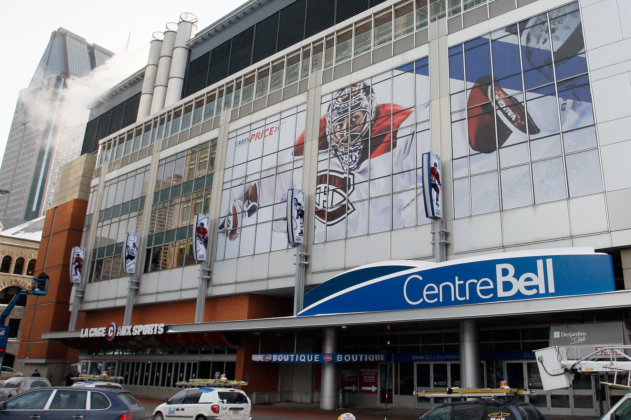 MONTREAL- JANUARY 21: An outside view of the Bell Centre in preparation for the 2009 NHL All-Star Game on January 21, 2009 in Montreal, Quebec, Canada. (Photo by Richard Wolowicz/Getty Images) MONTREAL- JANUARY 21: An outside view of the Bell Centre in preparation for the 2009 NHL All-Star Game on January 21, 2009 in Montreal, Quebec, Canada. (Photo by Richard Wolowicz/Getty Images)