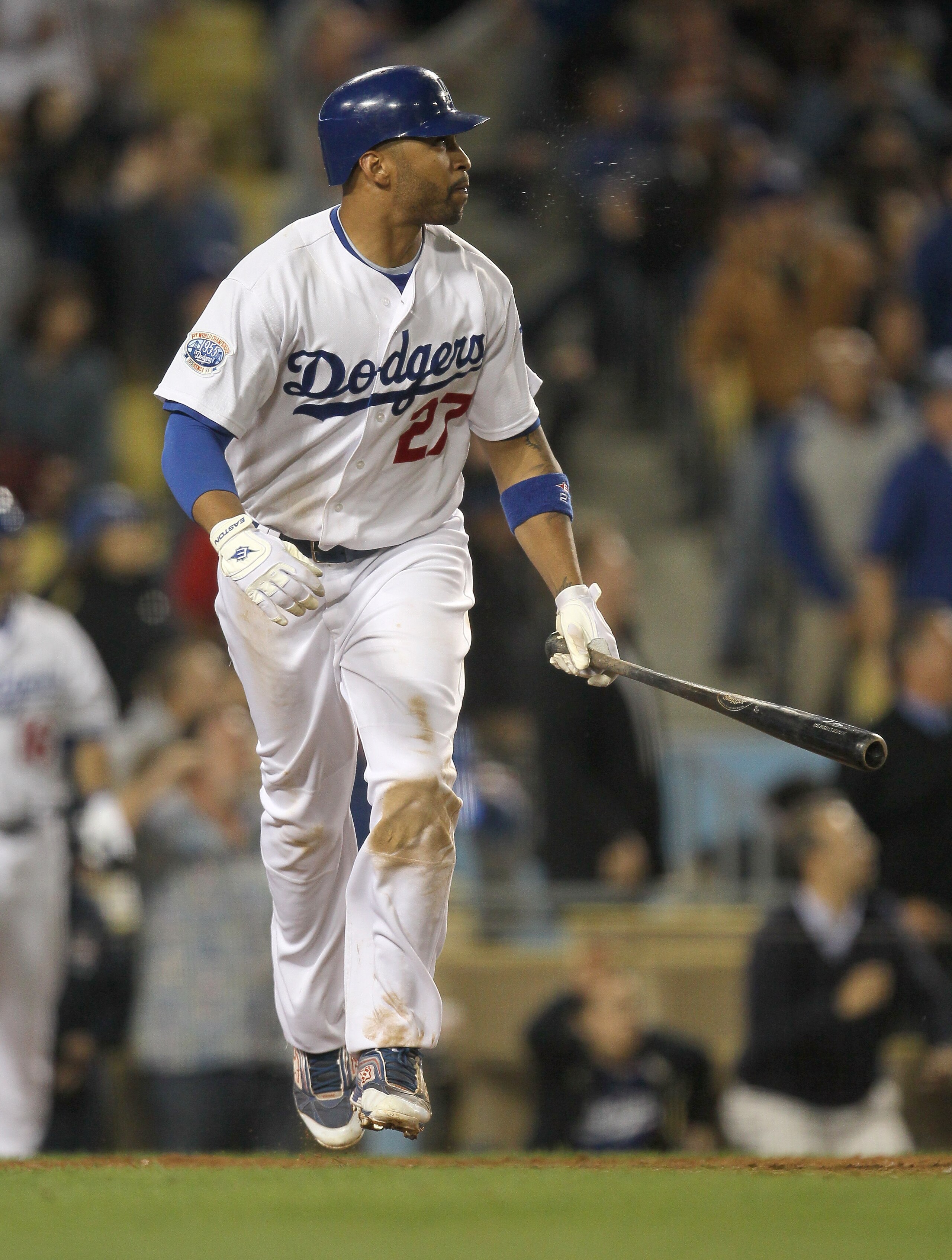 LOS ANGELES, CA - JUNE 01:  Matt Kemp #27 of the Los Angeles Dodgers watches his walk off home run in the tenth inning against the Arizona Diamondbacks on June 1, 2010 at Dodger Stadium in Los Angeles, California. The Dodgers won 1-0 in ten innings.  (Pho