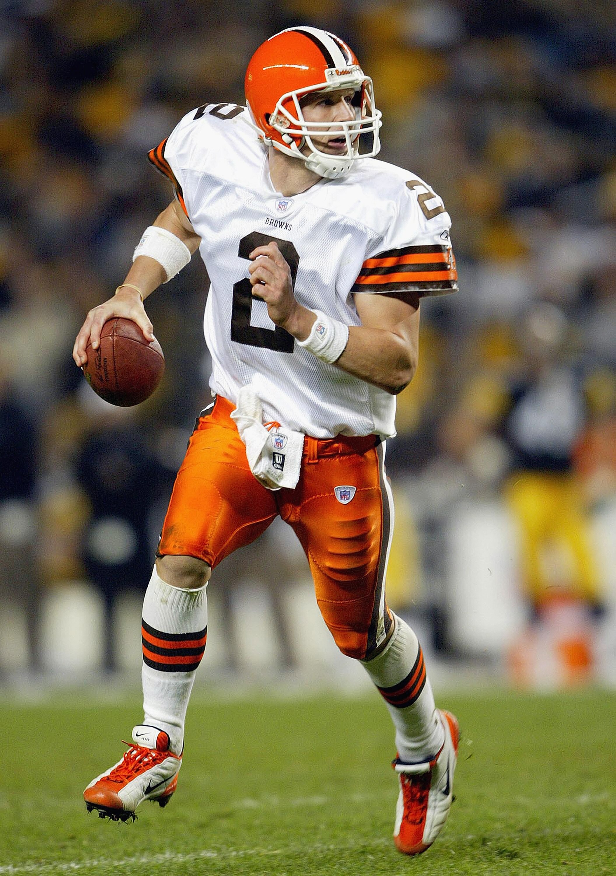 PITTSBUTGH , PA - OCTOBER 5:  Tim Couch #2 of the Cleveland Browns scrambles against the Pittsburgh Steelers on October 5, 2003 at Heinz Field in Pittsburgh, Pennsylvania. The Browns defeated the Steelers 33-13. (Photo by Andy Lyons/Getty Images)