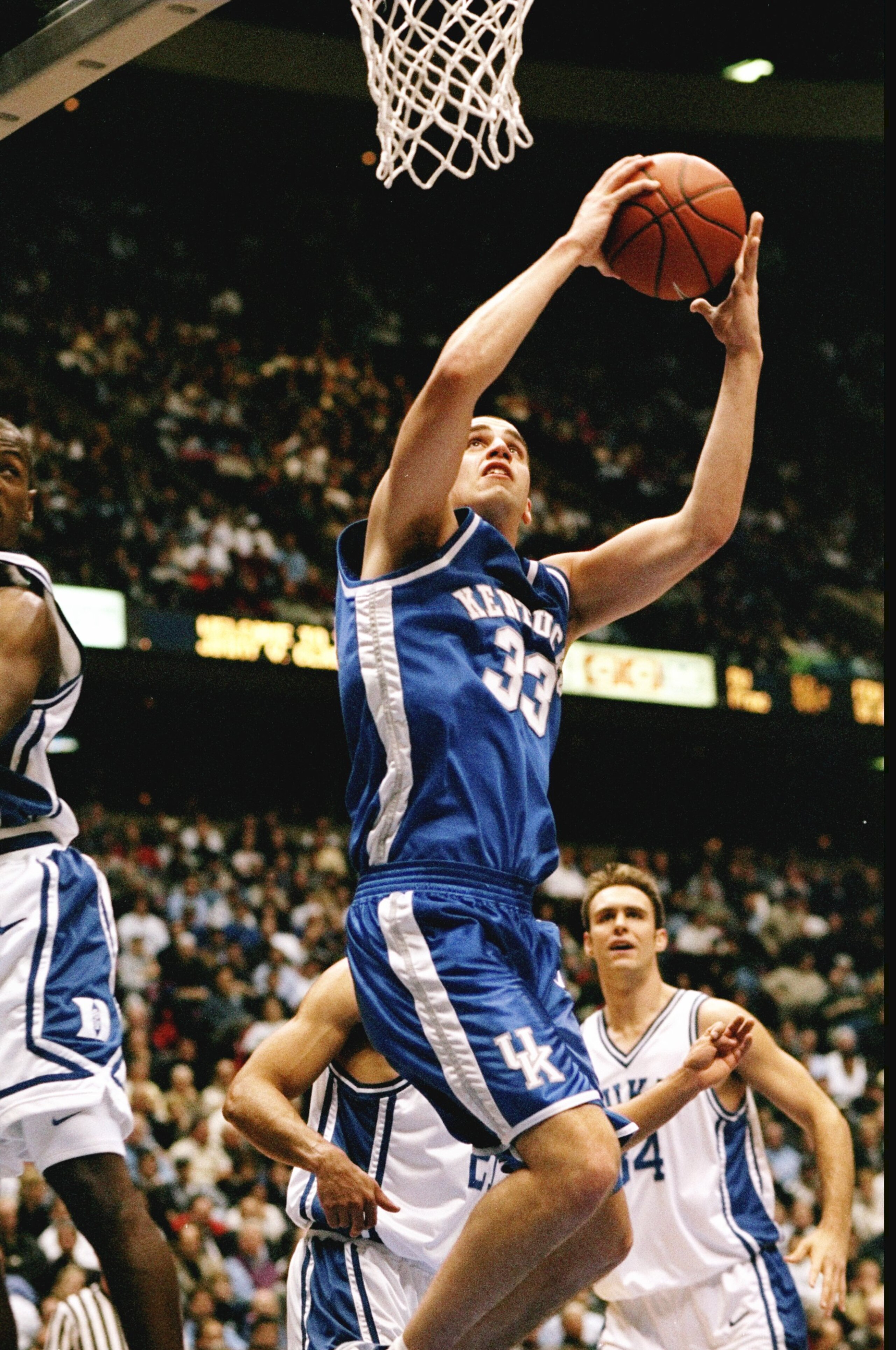 22 Dec 1998:  Forward/center Michael Bradley #33 of the Kentucky Wildcats in action during the Jimmy V Classic against the Duke Blue Devils at the Continental Airlines Arena in East Rutherford, New Jersey. Duke defeated Kentucky 71-60. Mandatory Credit: J