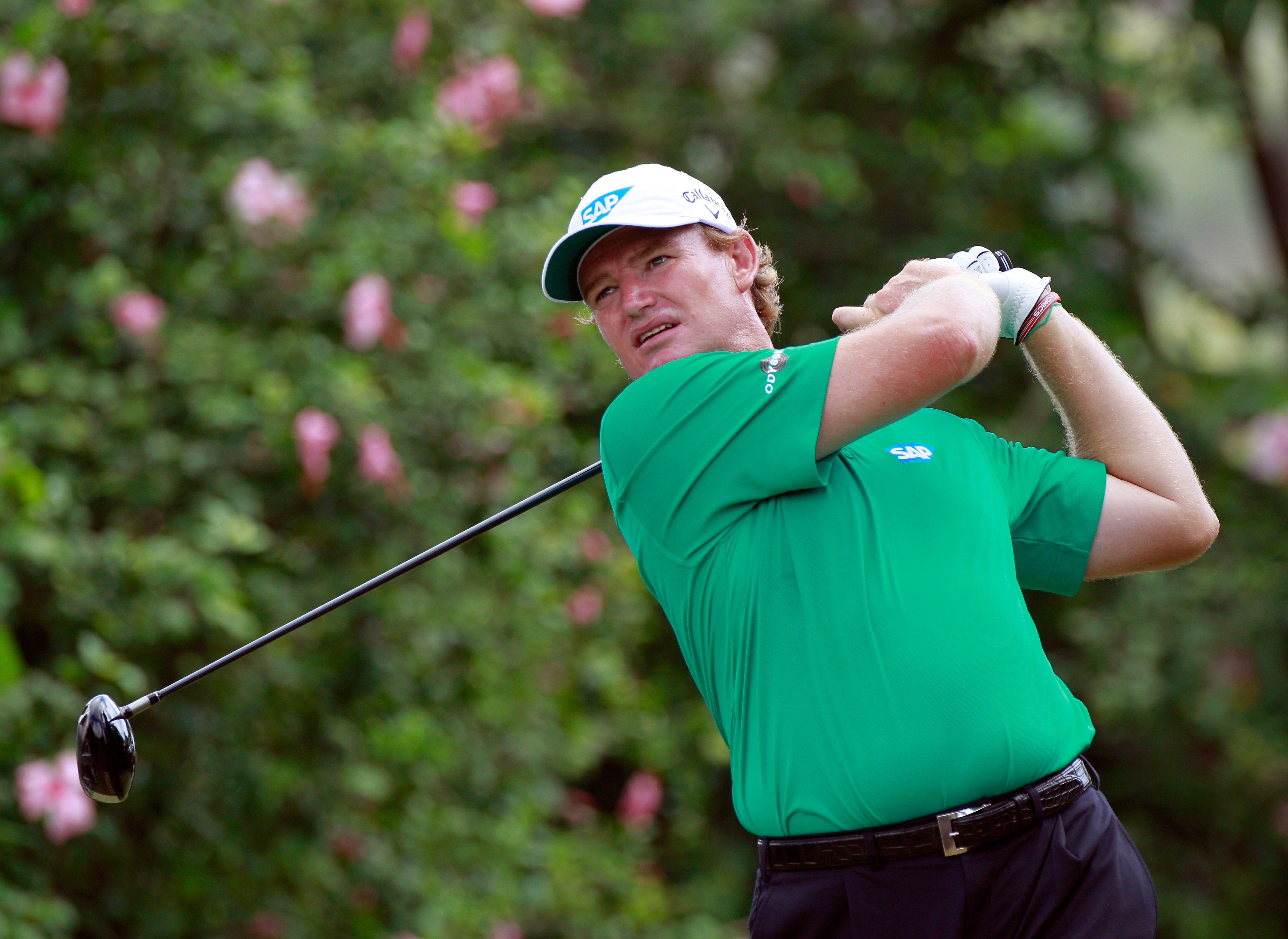 HONOLULU, HI - JANUARY 14:  Ernie Els of South Africa plays a shot during the first round of the Sony Open at Waialae Country Club on January 14, 2011 in Honolulu, Hawaii.  (Photo by Sam Greenwood/Getty Images)