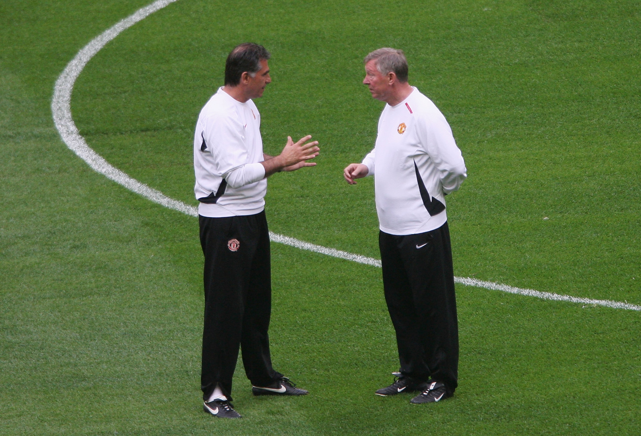 MOSCOW - MAY 20:  Manchester United manager, Sir Alex Ferguson (R) speaks with his assistant,Carlos Queiroz during the Manchester United training session ahead of the Champions League Final at the Luzhniki Stadium on May 20, 2008 in Moscow, Russia. The Ch