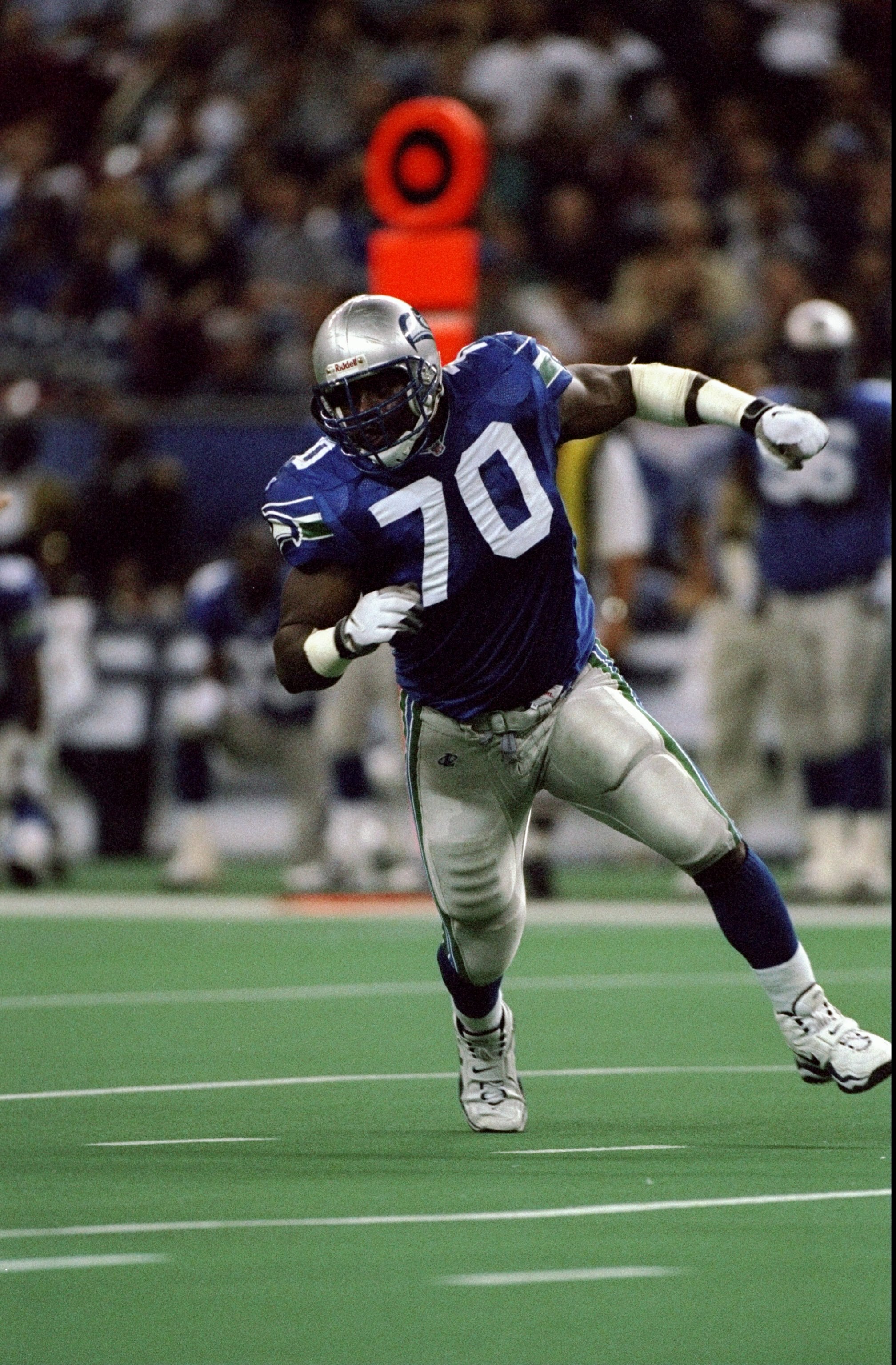20 Sep 1998:  Defensive end Michael Sinclair #70 of the Seattle Seahawks in action during the game against the Washington Redskins at the Kingdome in Seattle, Washington. The Seahawks defeated the Redskins 24-14. Mandatory Credit: Otto Greule Jr.  /Allspo