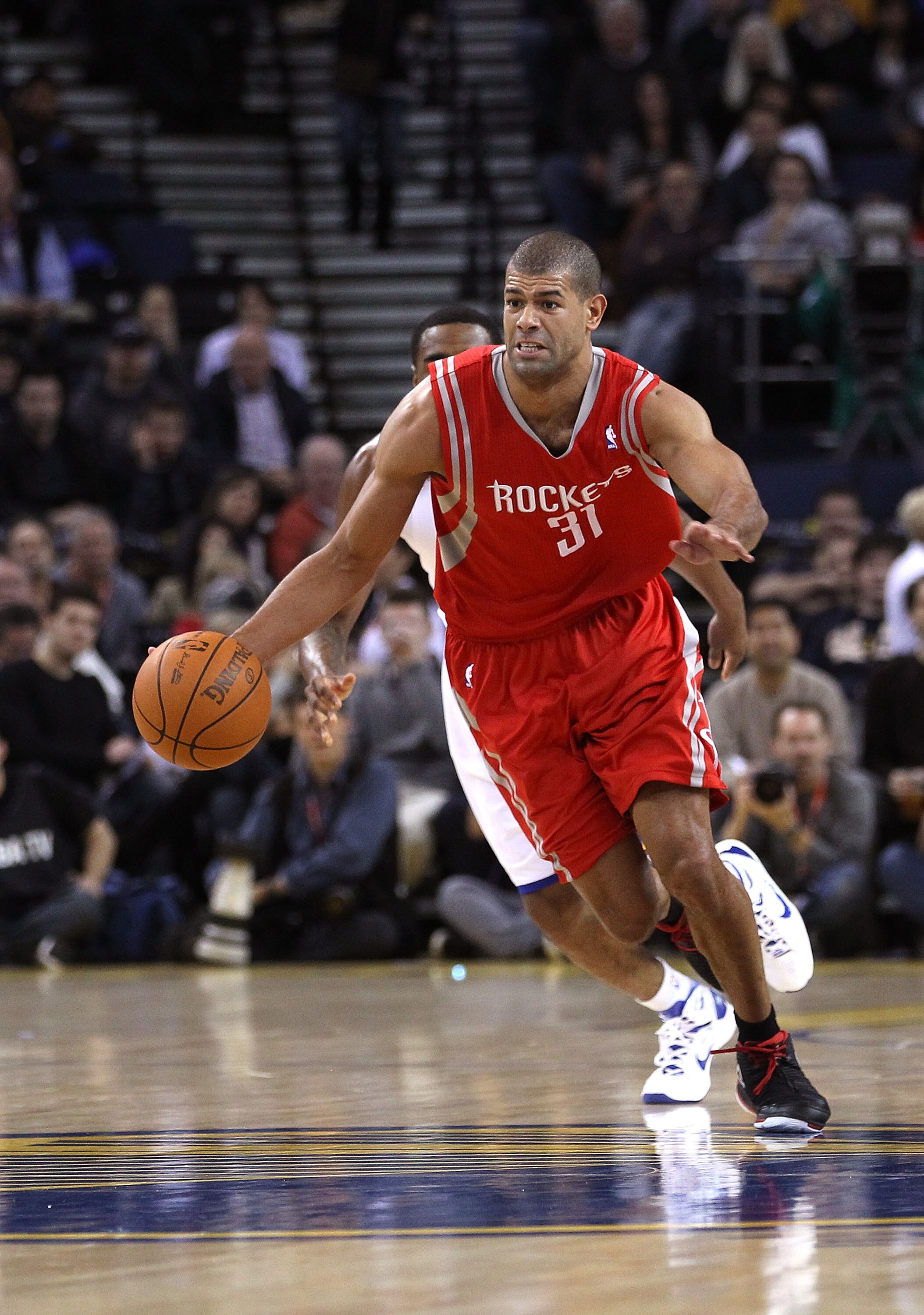 OAKLAND, CA - DECEMBER 20:  Shane Battier #31 of the Houston Rockets in action against the Golden State Warriors at Oracle Arena on December 20, 2010 in Oakland, California. NOTE TO USER: User expressly acknowledges and agrees that, by downloading and or