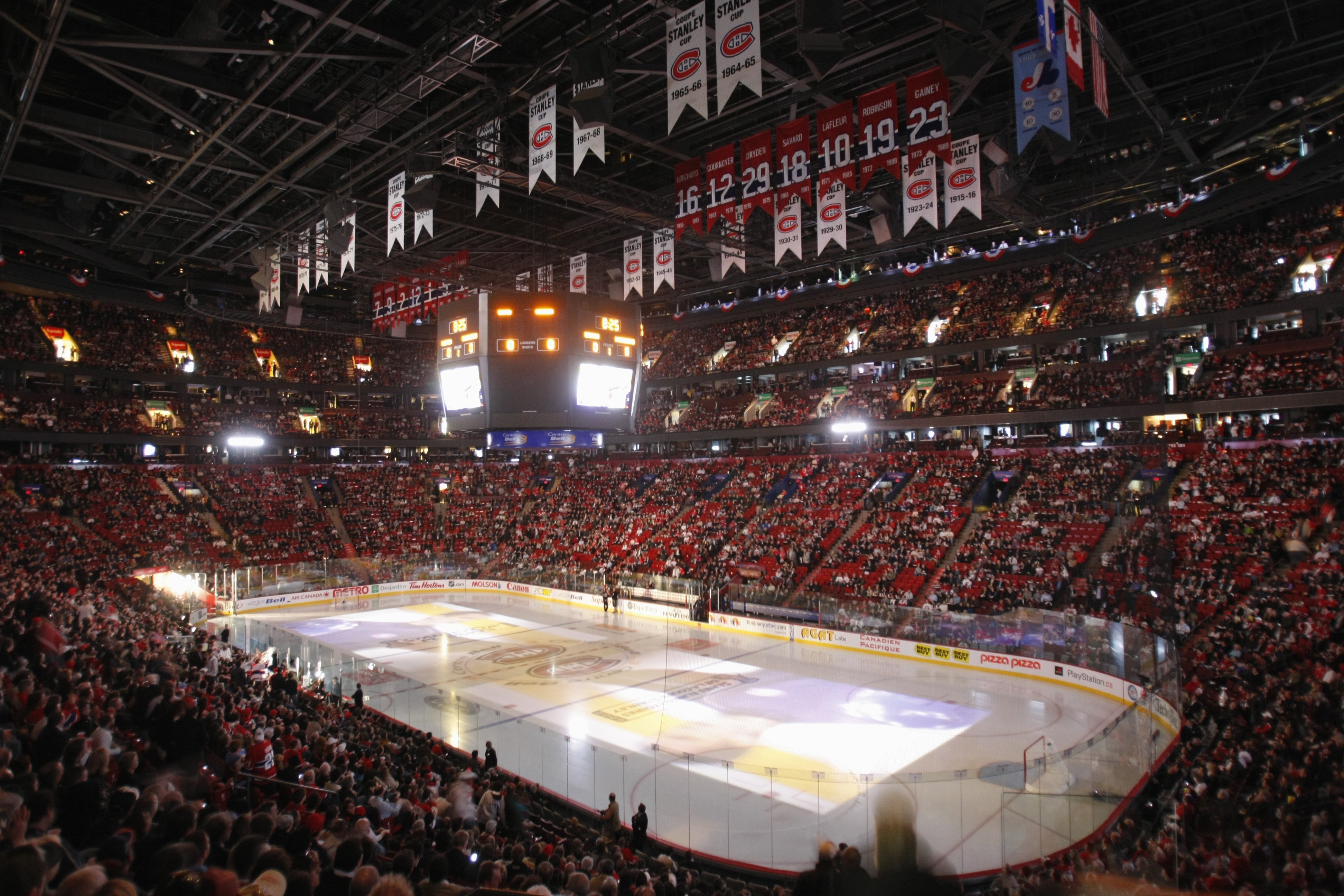 MONTREAL - APRIL 10:  A general view just before the start of game one of the Eastern Conference Quarterfinals between the Montreal Canadiens and the Boston Bruins during the 2008 NHL Stanley Cup Playoffs on April 10, 2008 at the Bell Centre in Montreal,