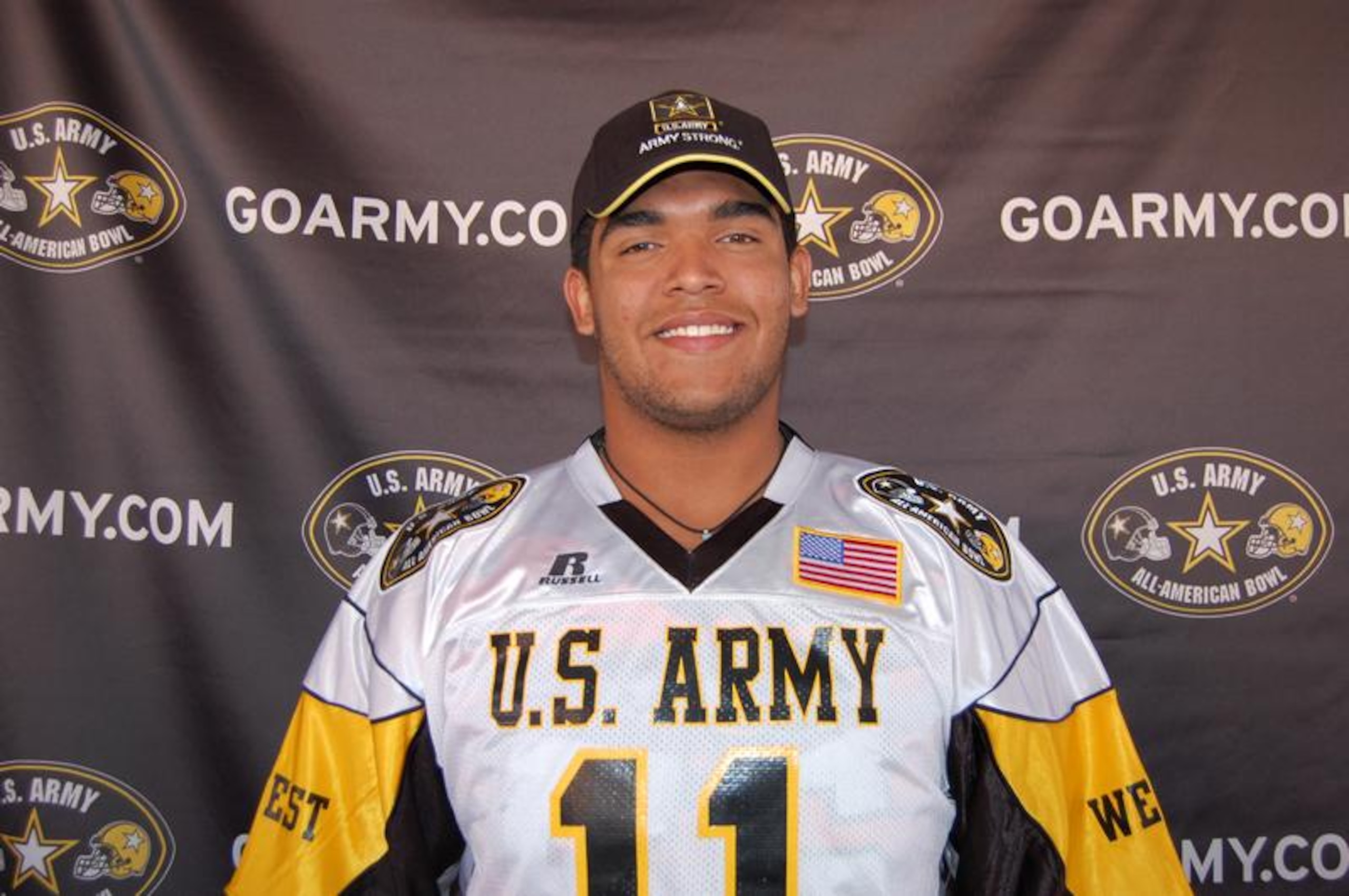 Todd Peat Jr., Arizona's top defensive tackle, is deciding between ASU, Nebraska, and Oregon State.