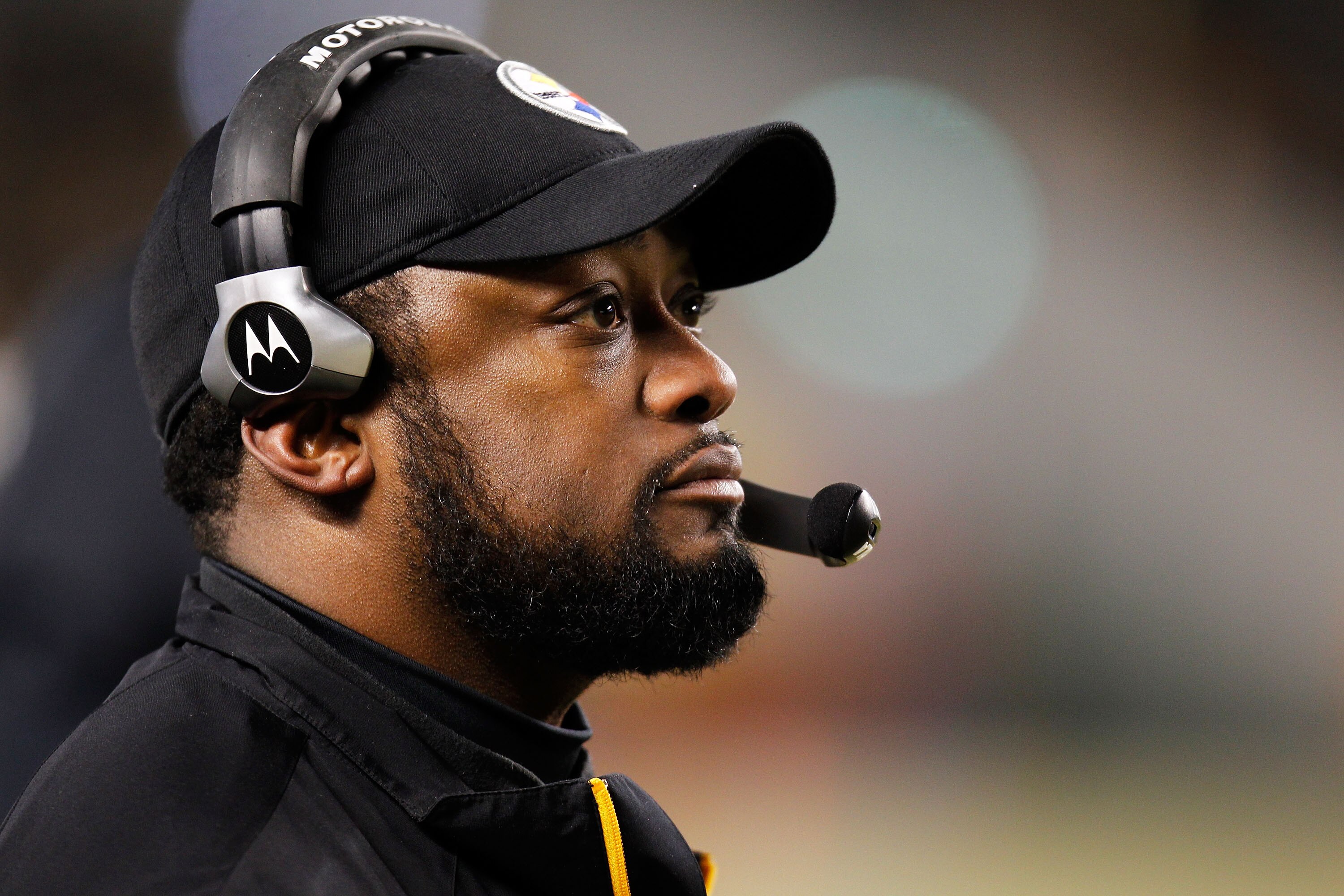 PITTSBURGH, PA - JANUARY 23:  Head coach Mike Tomlin of the Pittsburgh Steelers looks on against the New York Jets during the 2011 AFC Championship game at Heinz Field on January 23, 2011 in Pittsburgh, Pennsylvania.  (Photo by Gregory Shamus/Getty Images