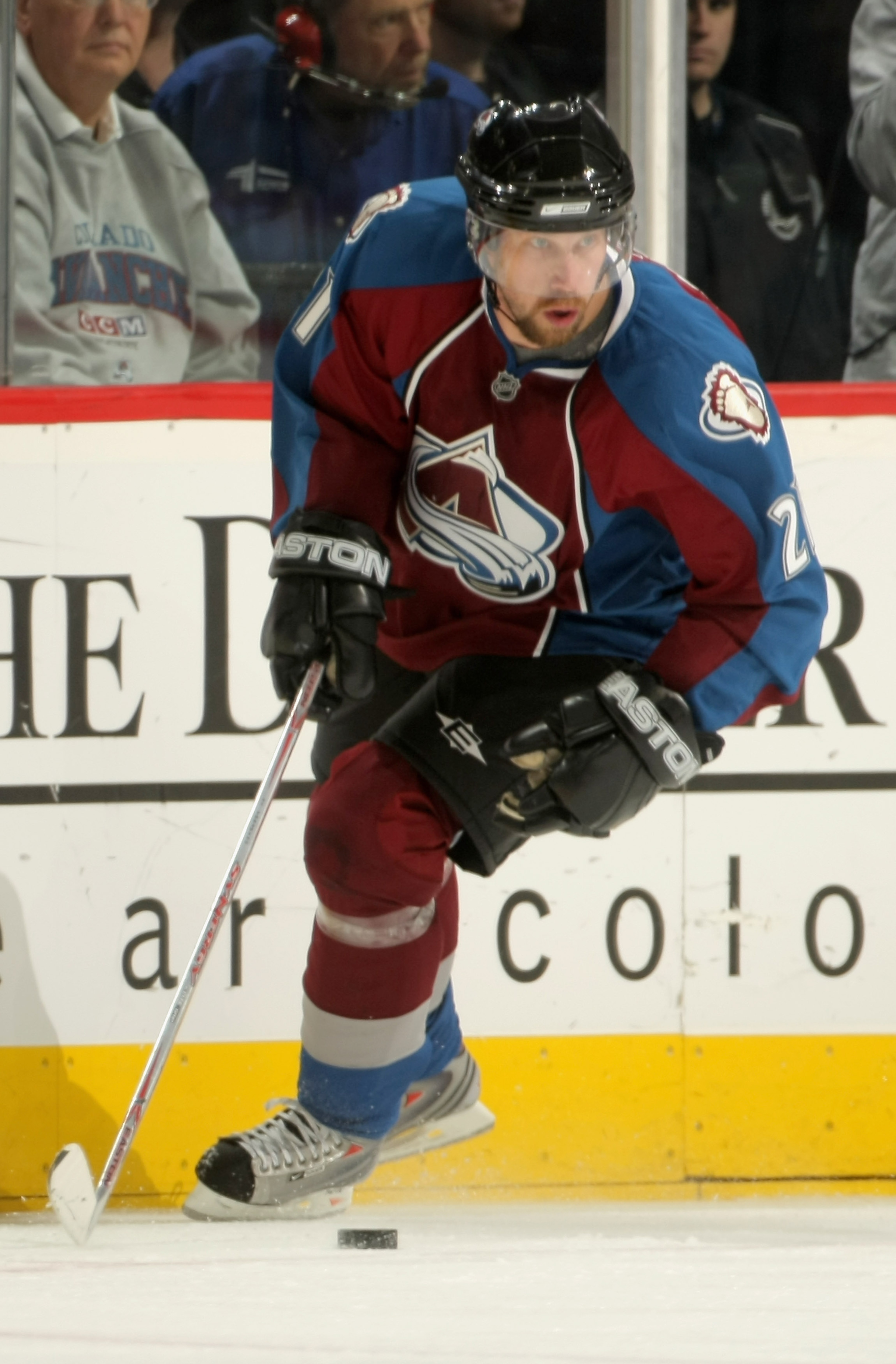 DENVER - MARCH 04:  Peter Forsberg #21 of the Colorado Avalanche controls the puck against the Vancouver Canucks at the Pepsi Center March 4, 2008 in Denver, Colorado.  (Photo by Doug Pensinger/Getty Images)