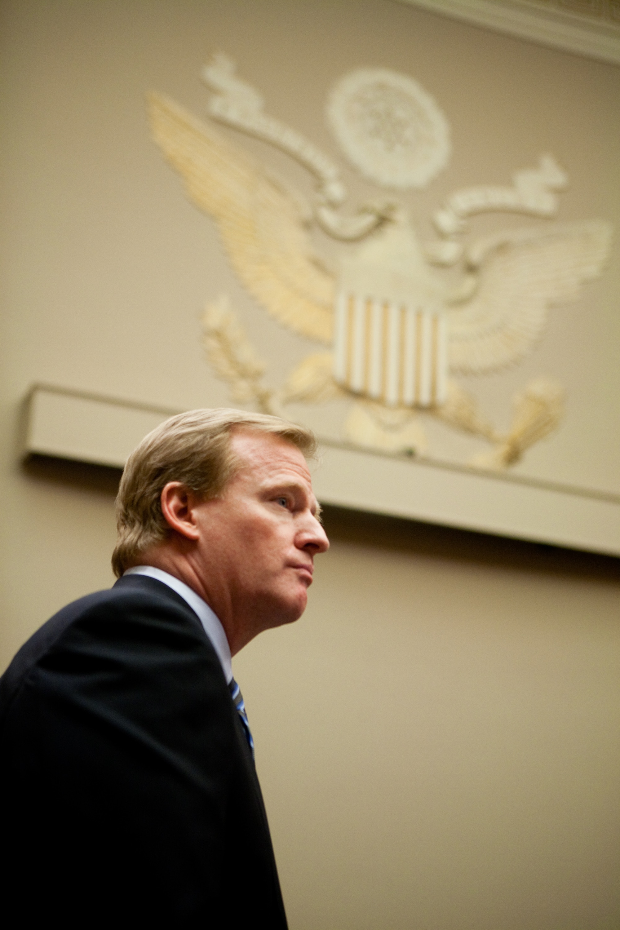 WASHINGTON - NOVEMBER 03: National Football League Commissioner Roger Goodell arrives to testify on Capitol Hill on November 3, 2009 in Washington, DC. The hearing focused on doping in professional sports.(Photo by Brendan Hoffman/Getty Images)