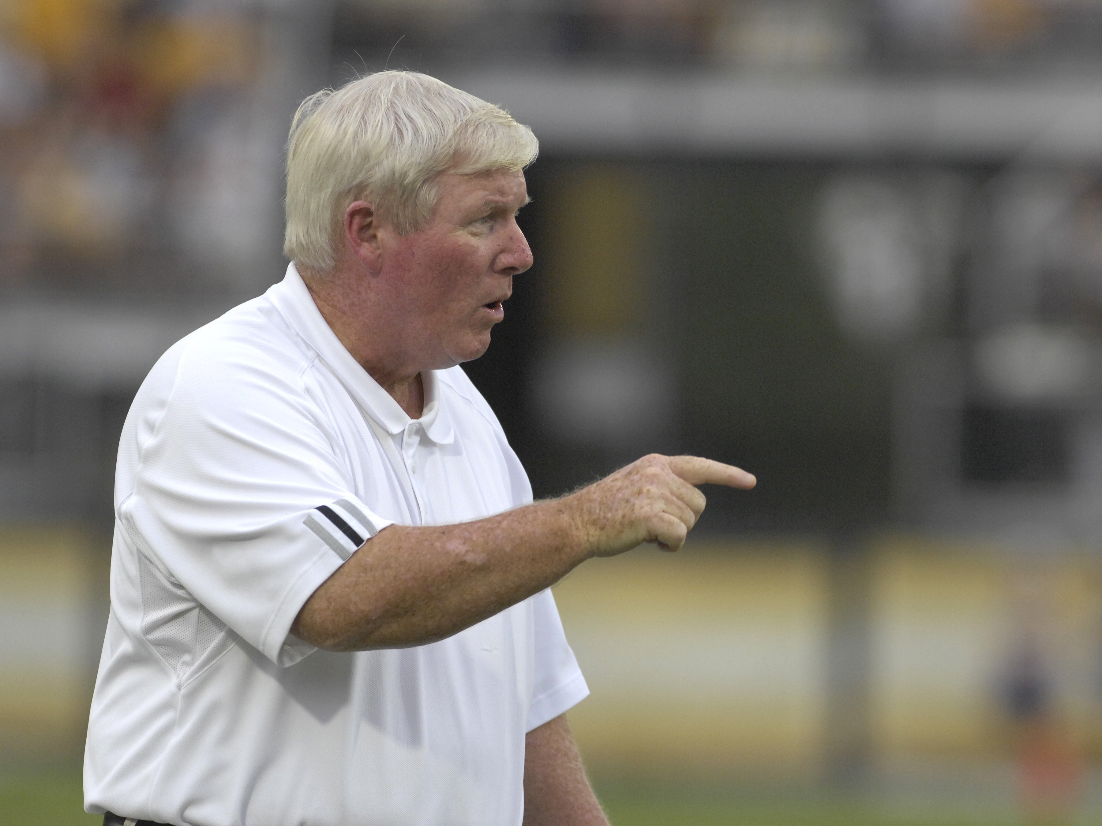 ORLANDO, FL - OCTOBER 20: Coach George O'Leary of the University of Central Florida Golden Knights directs play against the Tulsa Golden Hurricane at Bright House Stadium on October 20, 2007 in Orlando, Florida.  UCF won 44 - 23. (Photo by Al Messerschmid