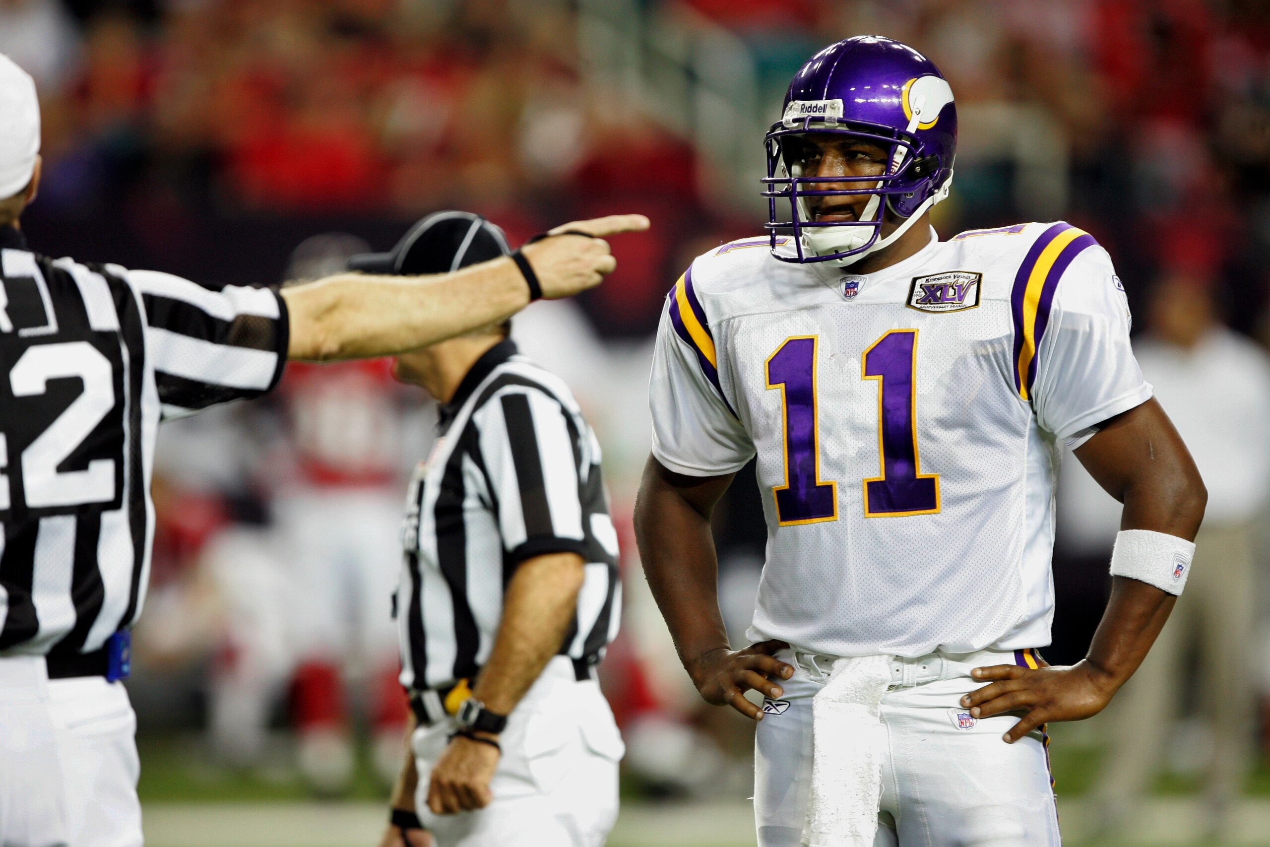ATLANTA - OCTOBER 2:  Quarterback Daunte Culpepper #11 of the Minnesota Vikings gets called for intentional grounding in the fourth quarter against the Atlanta Falcons on October 2, 2005 at the Georgia Dome in Atlanta, Georgia. The Falcons won 30-10.  (Ph