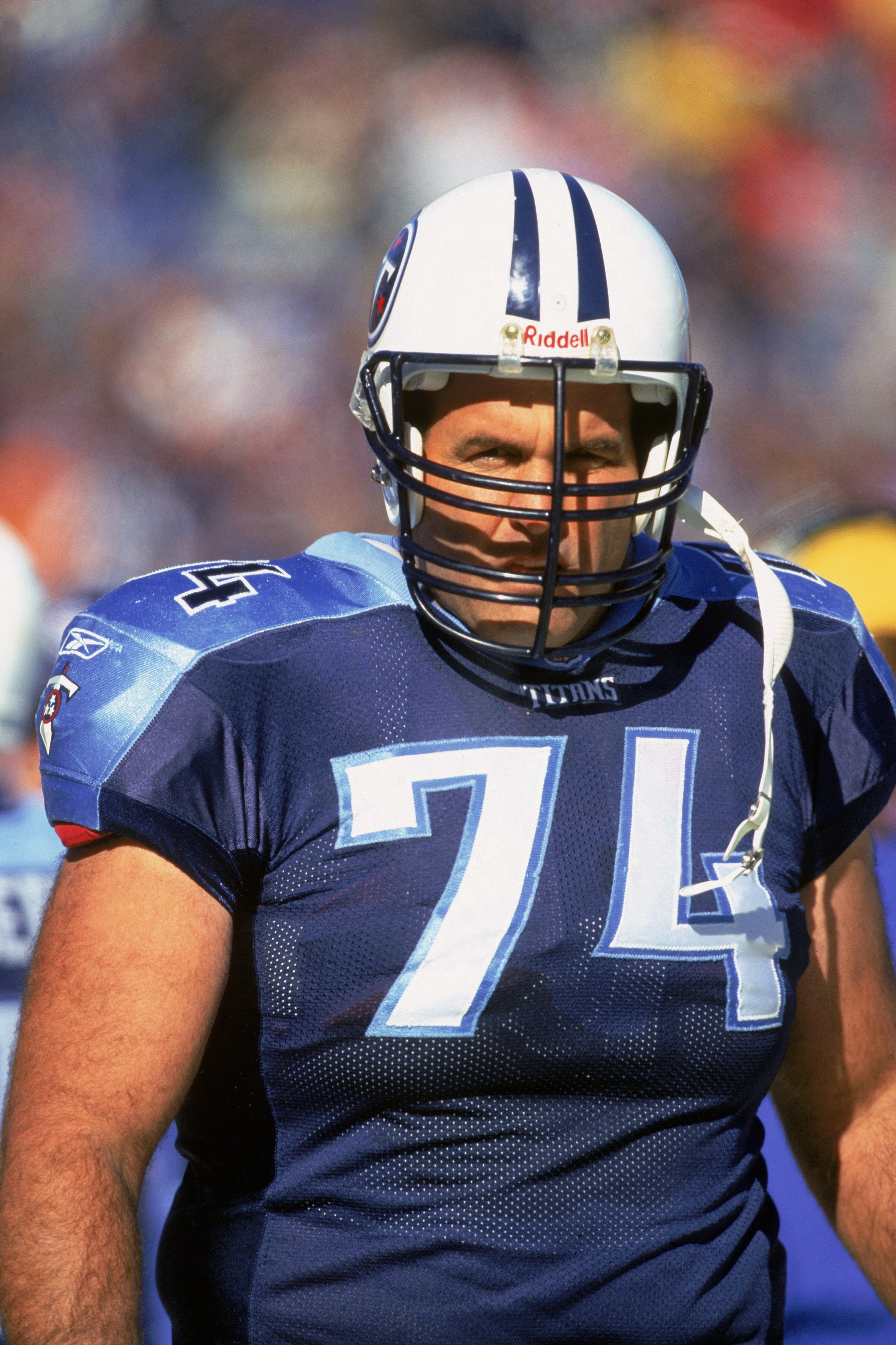 30 Dec 2001:  This is a close up of center Bruce Matthews #74 of the Tennessee Titans. The picture was taken during the NFL game against the Cleveland Browns at the Adelphia Statium in Nashville, Tennessee.  The Browns defeated the Titans 41-38.   Mandato