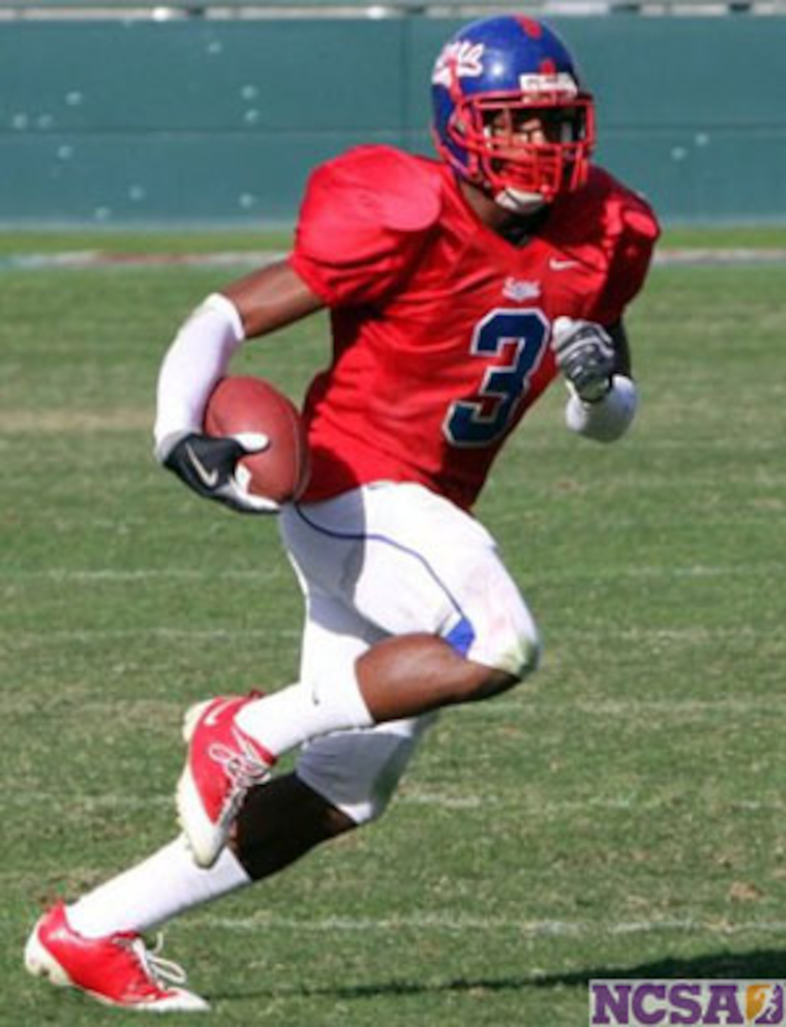 WR George Farmer is one of this year's most coveted recruits, and has signed with the Trojans
