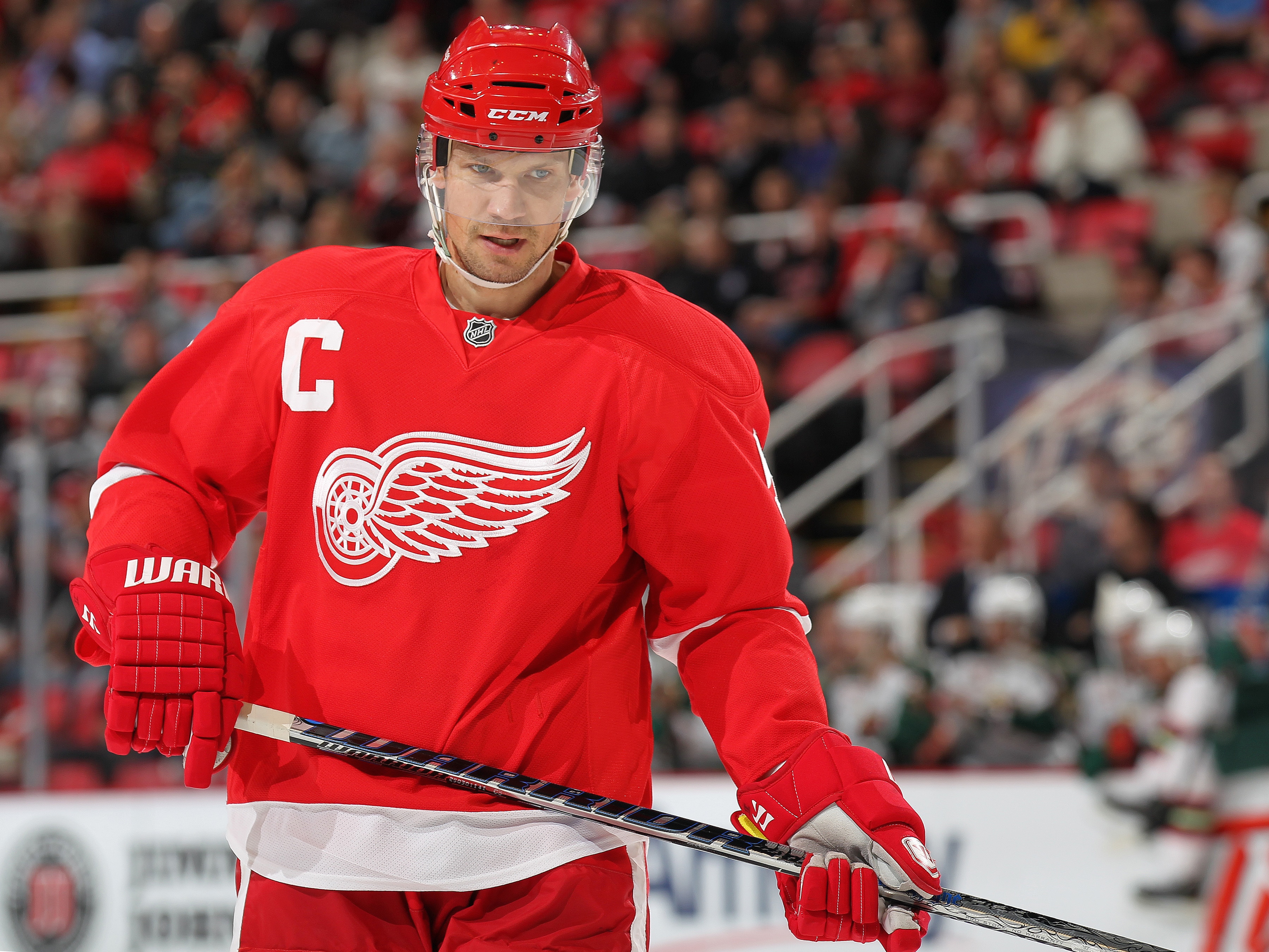 DETROIT, MI - NOVEMBER 19:  Nicklas Lidstrom #5 of the Detroit Red Wings waits for a faceoff in a game against the Minnesota Wild on November 19, 2010 at the Joe Louis Arena in Detroit, Michigan. The Wild defeated the Wings 4-3 in overtime. (Photo by Clau