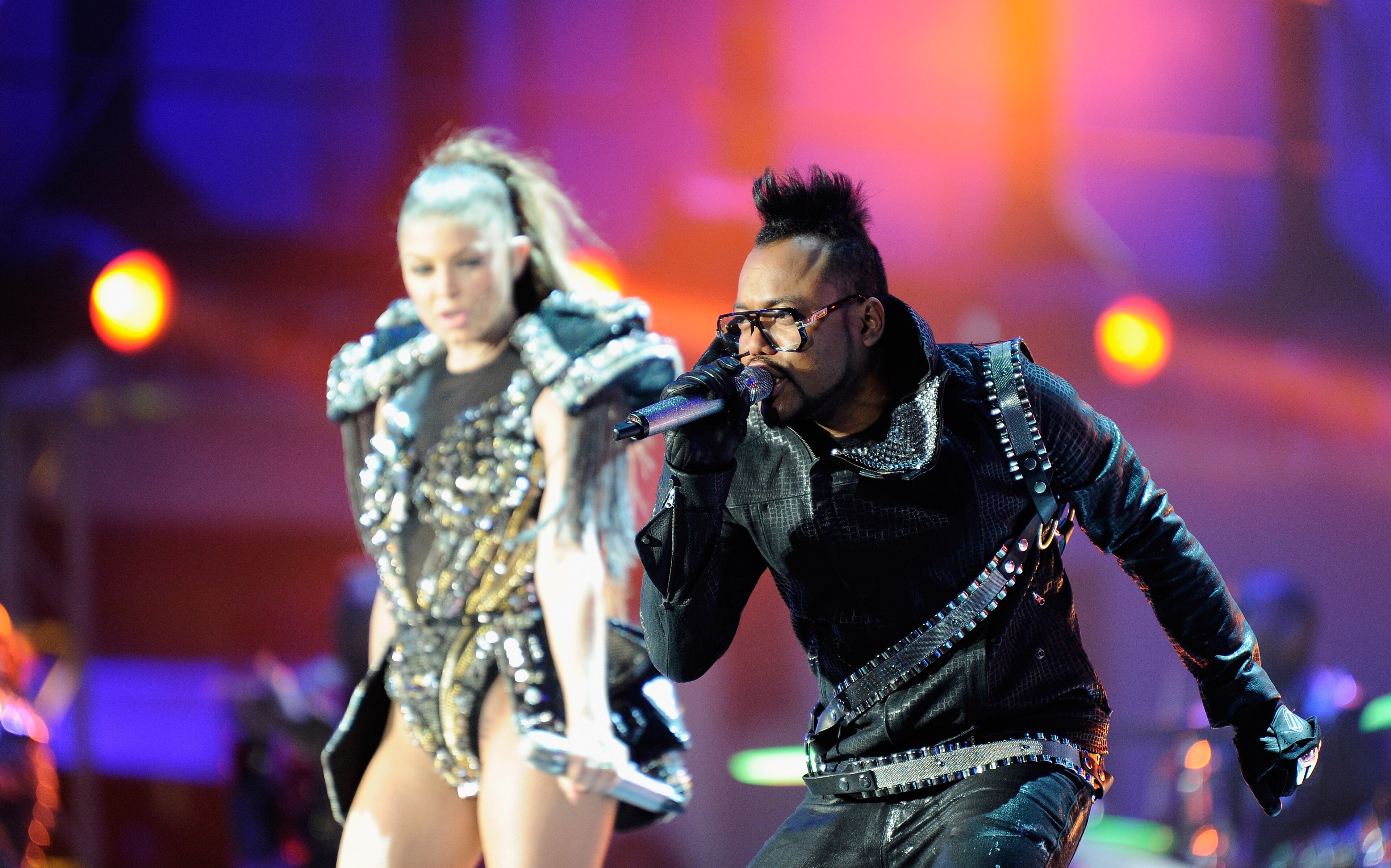 JOHANNESBURG, SOUTH AFRICA - JUNE 10: Taboo and Fergie of the Black eyed peas performs a song during the kick-off celebration concert for the 2010 FIFA World Cup at the Orlando Stadium on June 10, 2010 in Soweto, South Africa. (Photo by Stuart Franklin/ JOHANNESBURG, SOUTH AFRICA - JUNE 10: Taboo and Fergie of the Black eyed peas performs a song during the kick-off celebration concert for the 2010 FIFA World Cup at the Orlando Stadium on June 10, 2010 in Soweto, South Africa. (Photo by Stuart Franklin/