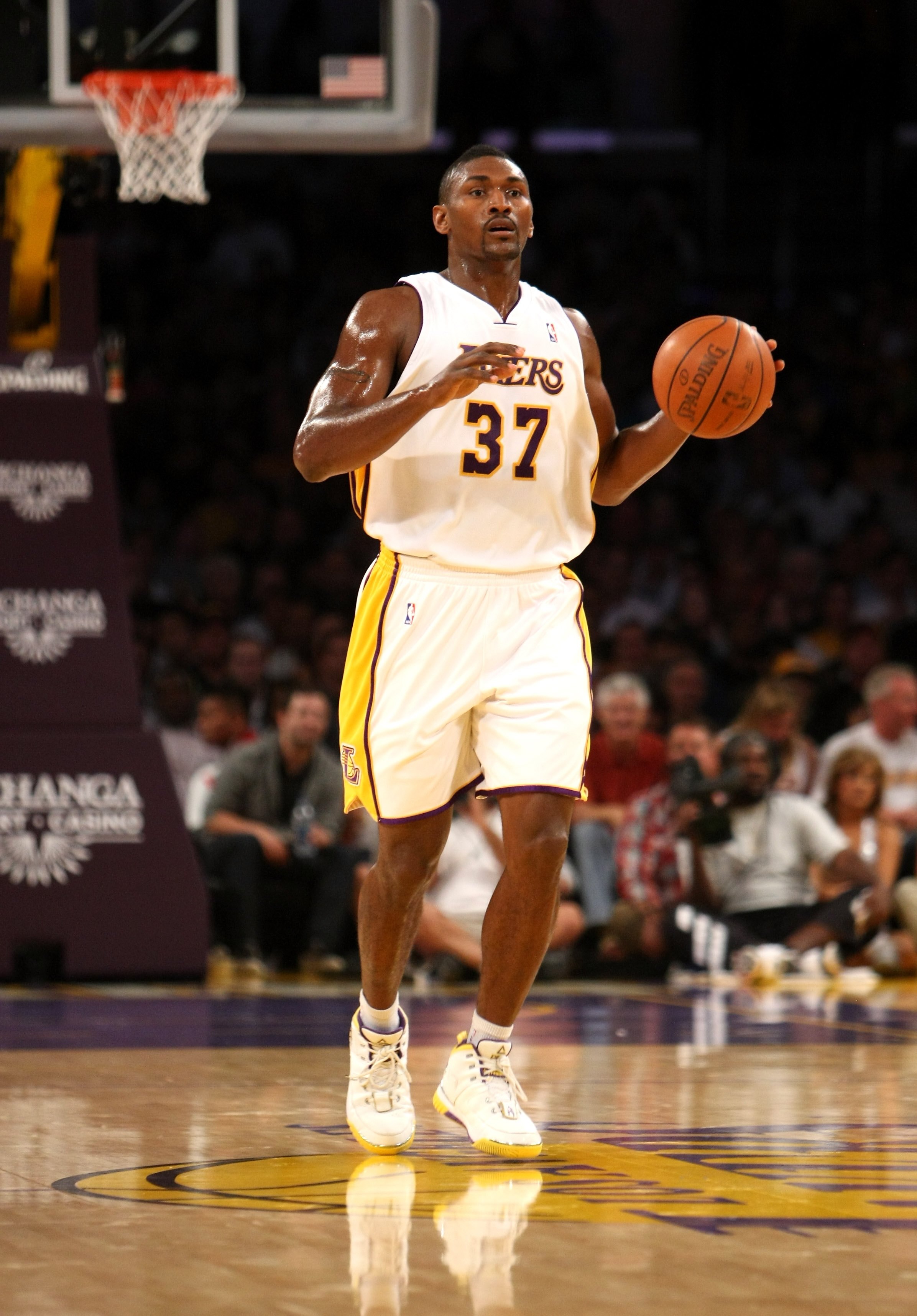 LOS ANGELES, CA - NOVEMBER 08:  Ron Artest #37 of the Los Angeles Lakers brings the up the court in the game with the New Orleans Hornets on November 8, 2009 at Staples Center in Los Angeles, California.  NOTE TO USER: User expressly acknowledges and agre